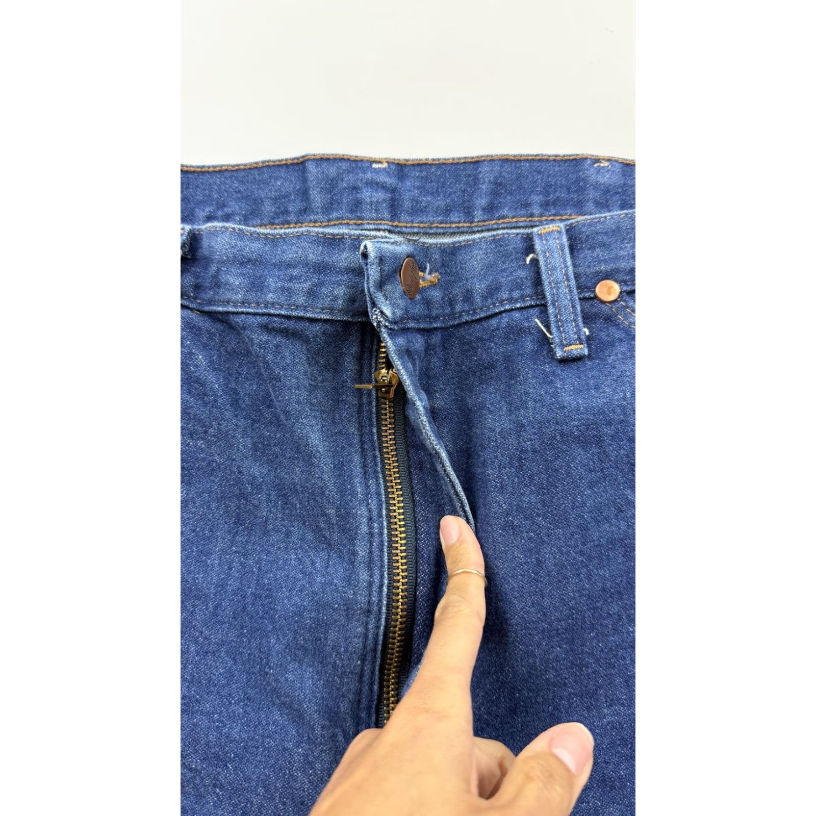 Wrangler VINTAGE Wrangler Denim Jeans Mens 38x31 Blue Cowboy Cut Bootcut Five Pocket Zipper Fly Wrangler Jeans Mens Medium Blue Cowbo y Cut Size US 38 / EU 54 - 4 Thumbnail