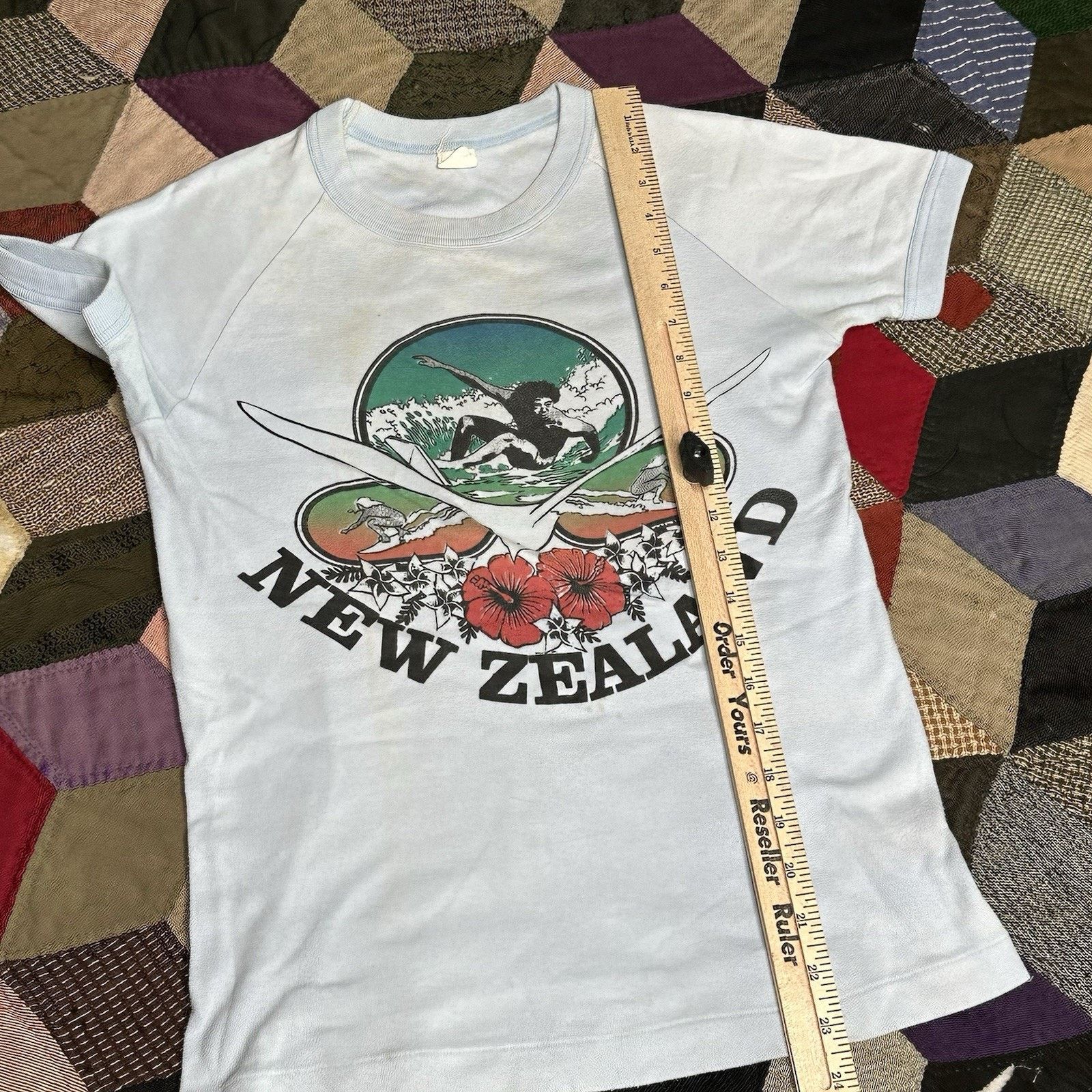 Vintage VTG 70s Endeavor New Zealand Surfer Graphic Raglan Tee Size US S / EU 44-46 / 1 - 6 Thumbnail