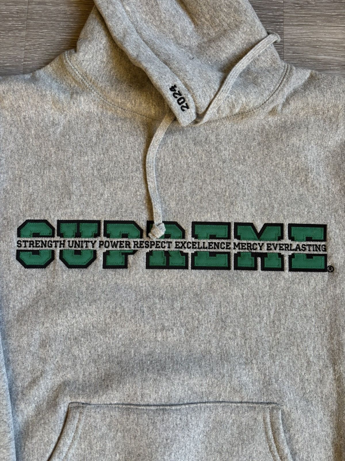 Supreme Supreme Collegiate Acronym Hoodie Heather Grey Size US S / EU 44-46 / 1 - 2 Thumbnail