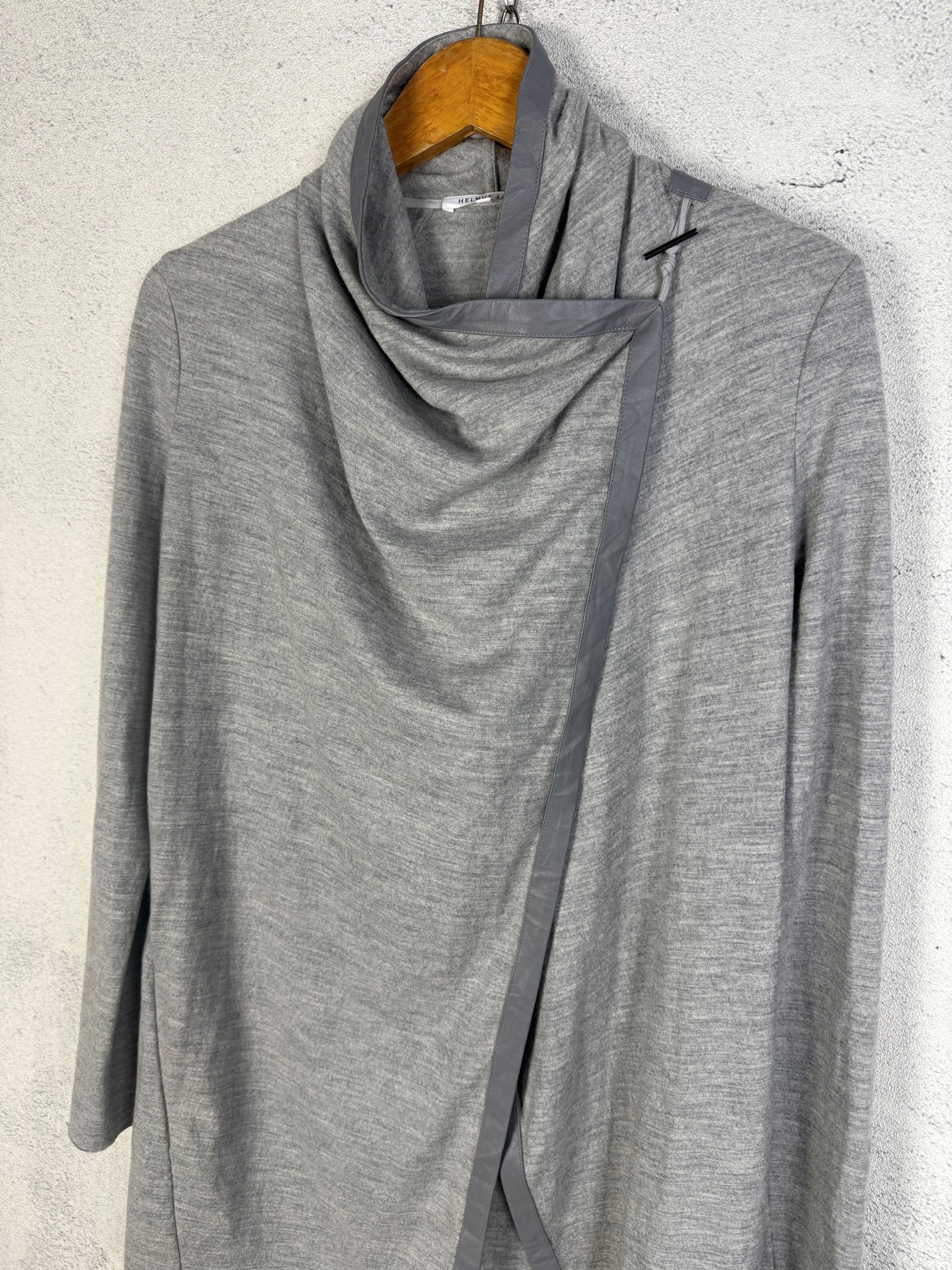 Helmut Lang Helmut Lang Asymmetric Wool Wrap Cardigan Size XS / US 0-2 / IT 36-38 - 2 Thumbnail