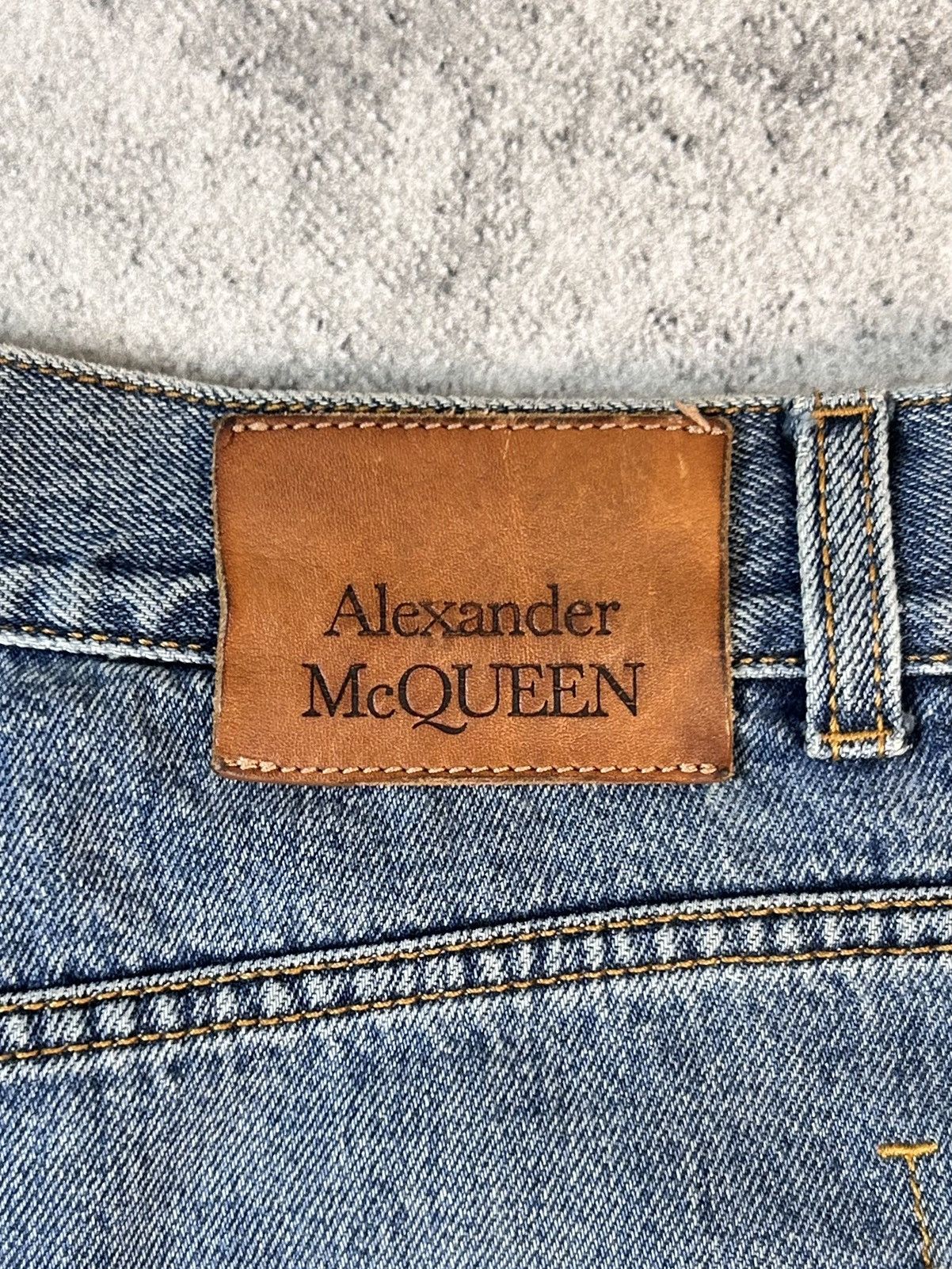 Alexander McQueen Vintage Alexander McQueen Cotton Blue Jeans Made in Italy Size 25" / US 0 / IT 36 - 8 Thumbnail