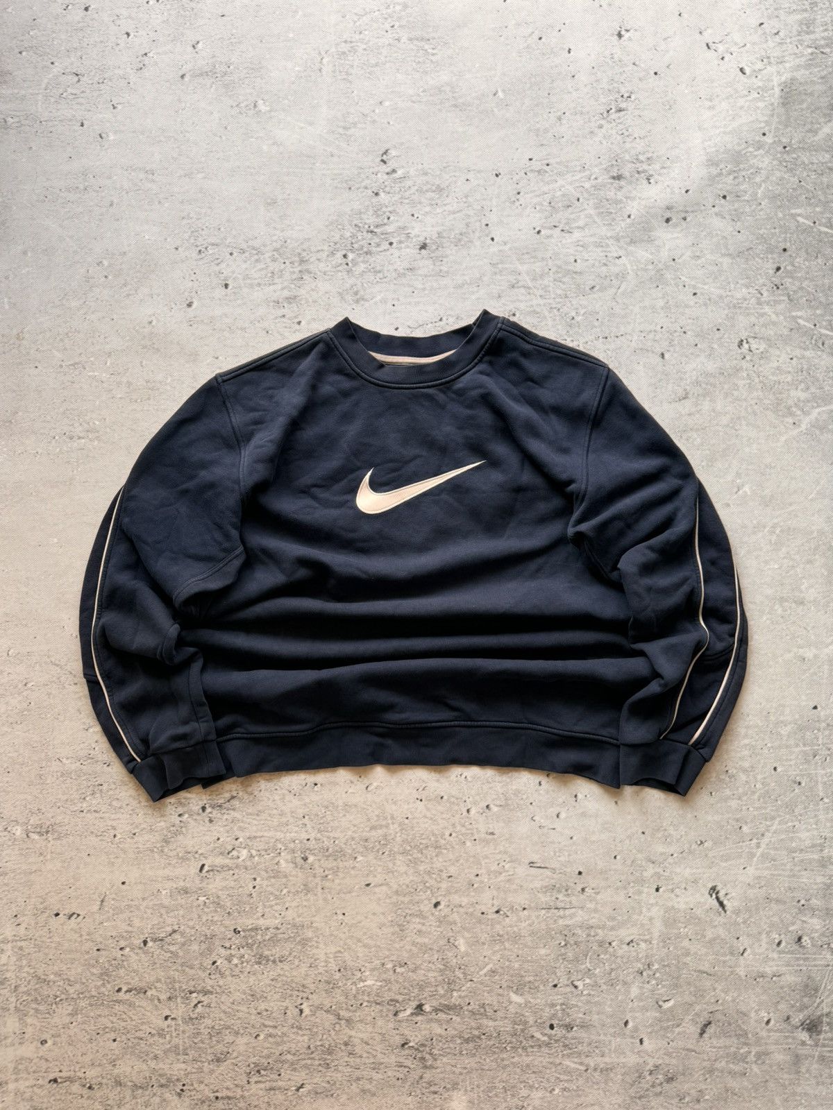 Nike × Vintage NIKE VINTAGE CENTER LOGO OVERSIZE BOXY SWEATSHIRT Size US XL / EU 56 / 4 - 1 Thumbnail