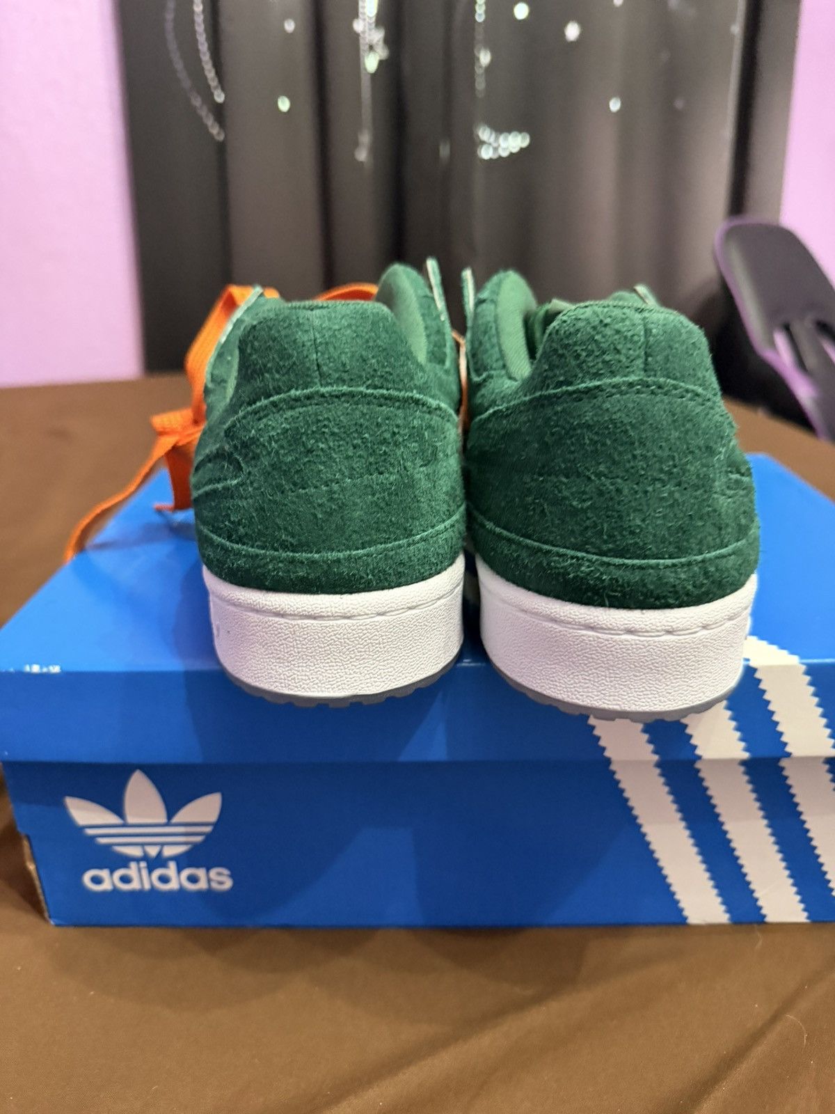Adidas Player issued Adidas Forum Low Miami Hurricanes brand new Size US 11.5 / EU 44-45 - 6 Thumbnail