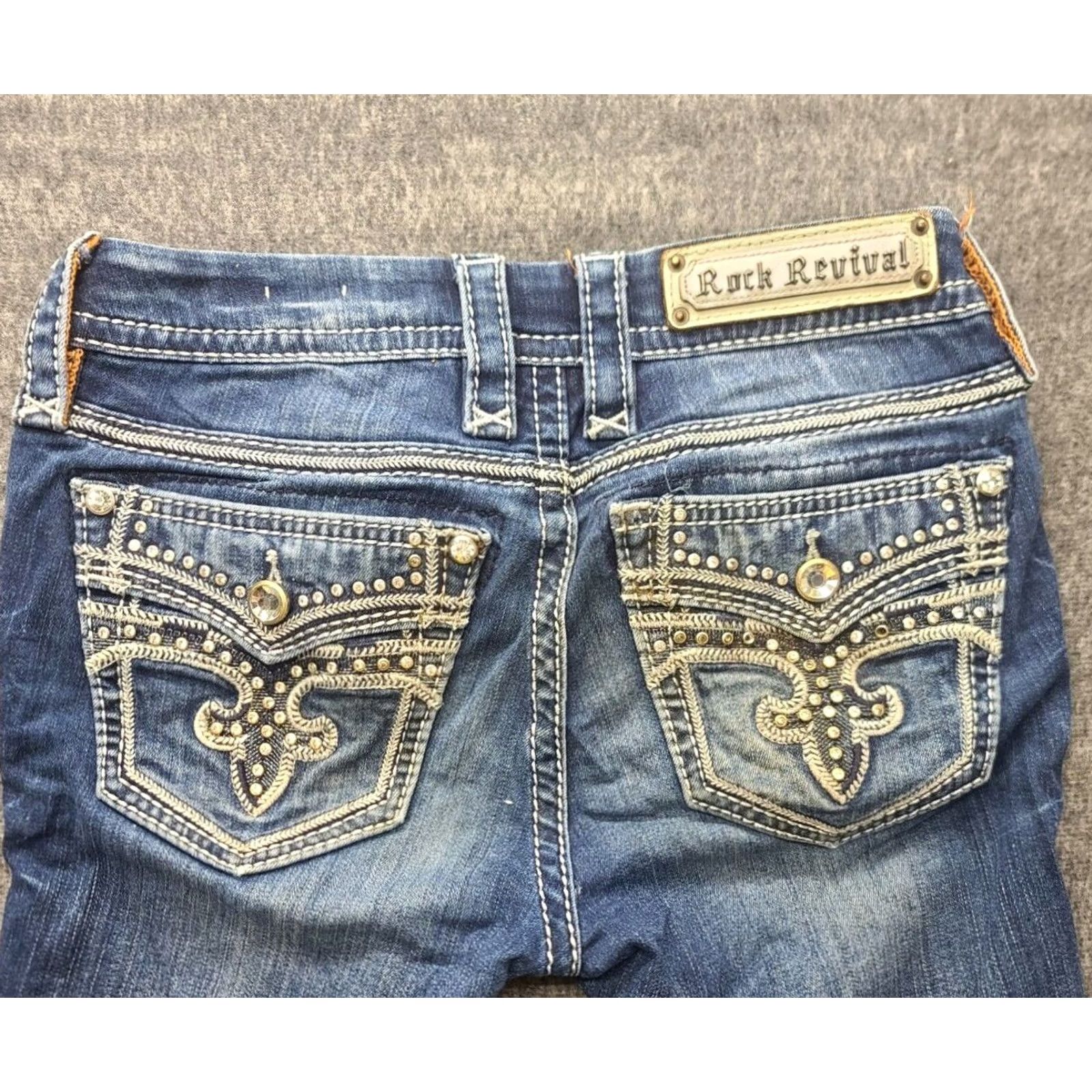 Vintage Rock Revival Jeans Womens 28x29 Relaxed Bootcut Mid Rise Denim Jewel Embroidered Rhinestone Rock Revival Jessee Womens Jeans Boys? Size 28" / US 6 / IT 42 - 2 Thumbnail