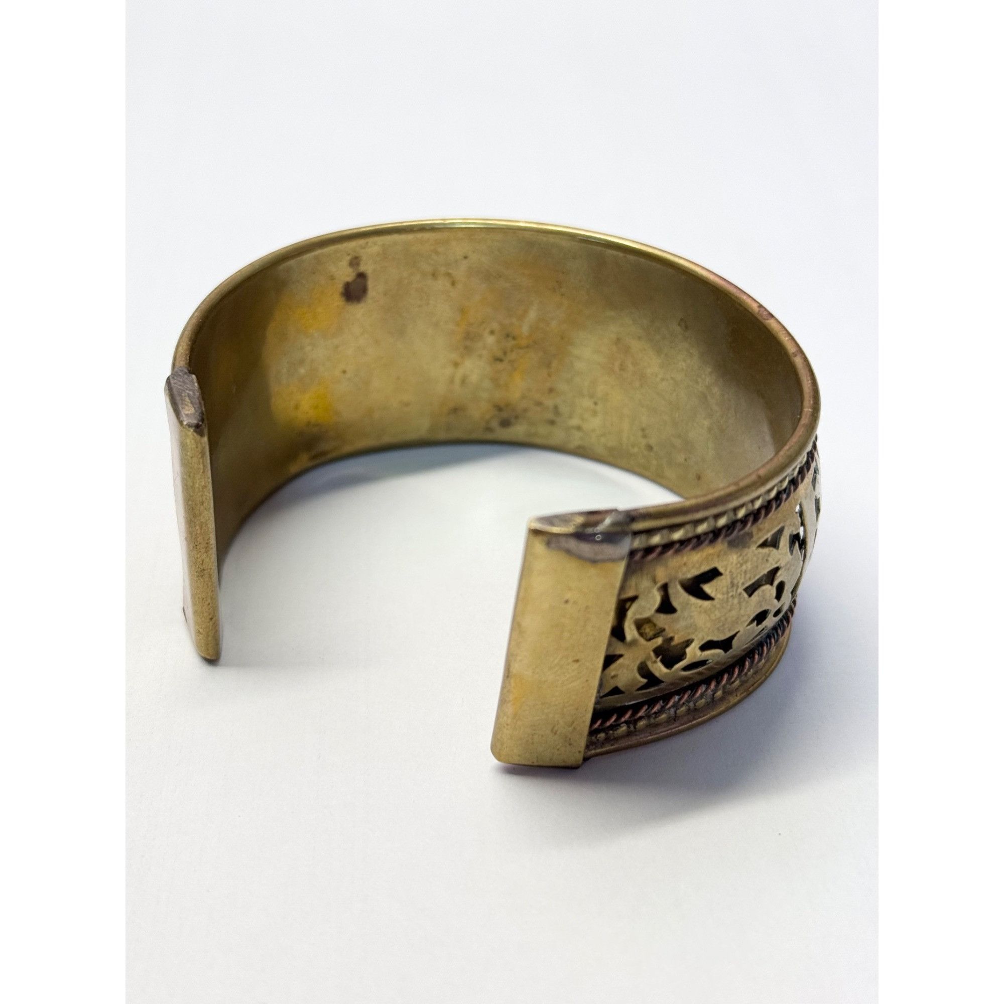 Vintage Vintage pierced brass cuff bracelet Size ONE SIZE - 3 Thumbnail