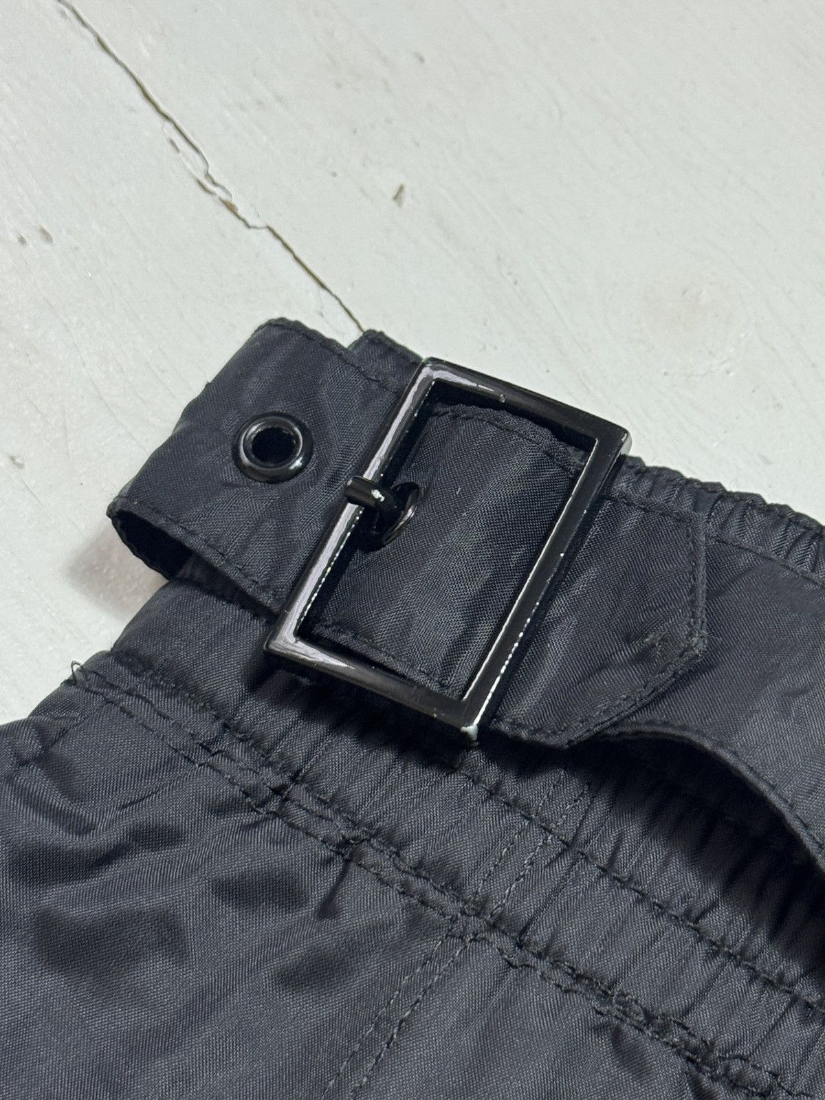 Iceberg VINTAGE ICEBERG NYLON AVANT GARDE PANTS Size 26" / US 2 / IT 38 - 10 Thumbnail