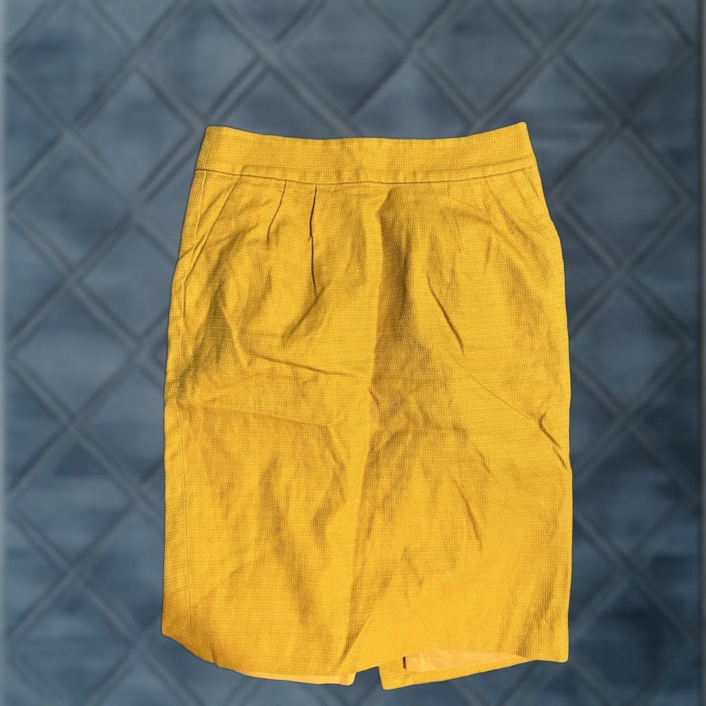Banana Republic Banana Republic Skirt Womens Size 2 A-Line Pleated Knee Length High Rise Yellow Rayon Blend Knit Stretch Size 26" / US 2 / IT 38 - 1 Thumbnail