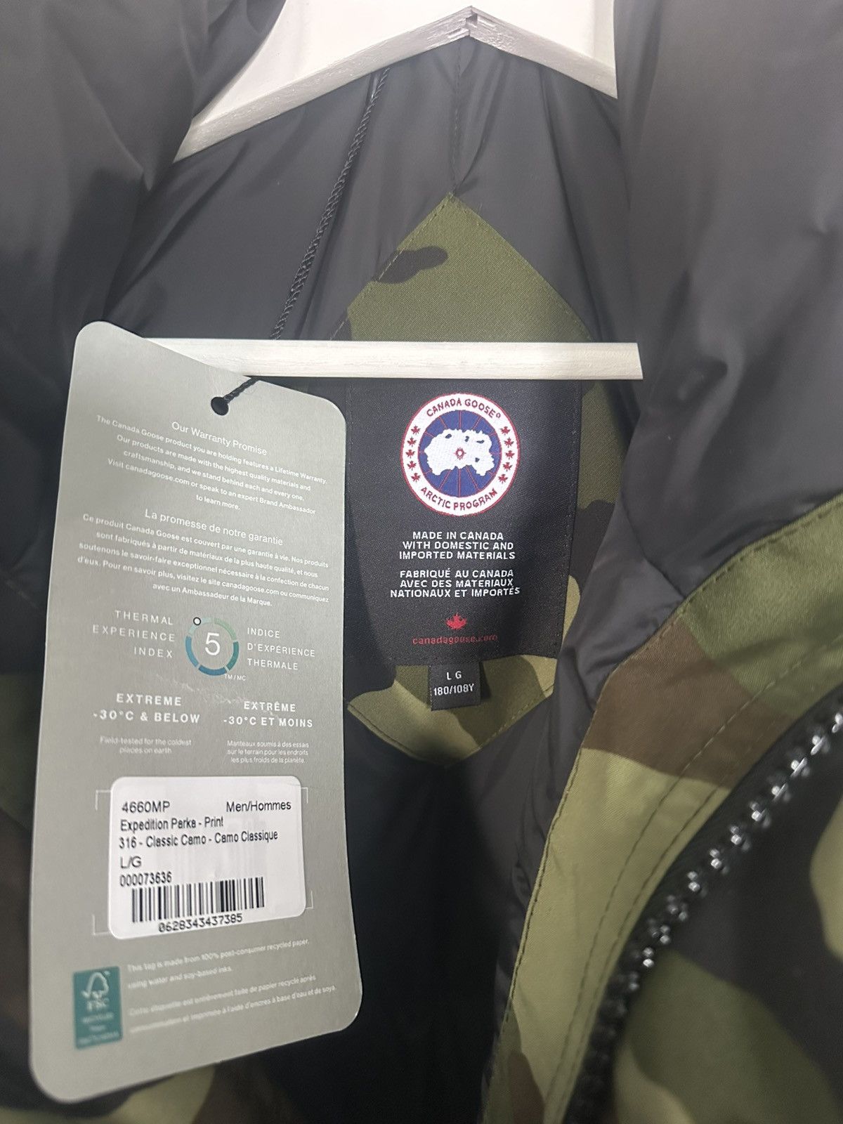 Canada Goose Canada Goose Expedition Parka Camo w/ Removable Fur Hood Size US L / EU 52-54 / 3 - 3 Thumbnail