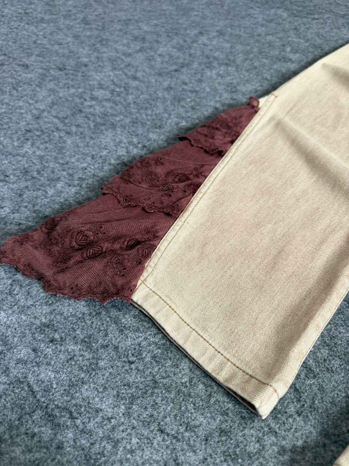 Hysteric Glamour Pink House Deconstructed Boho Appliqué Flared Jeans Size US 27 - 14 Thumbnail