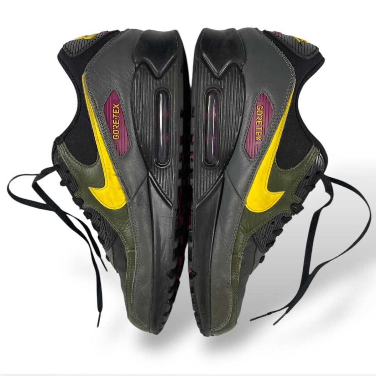 Nike Nike air max 90 goretex black cargo khaki tour yellow mens 9 Size US 9 / EU 42 - 7 Thumbnail