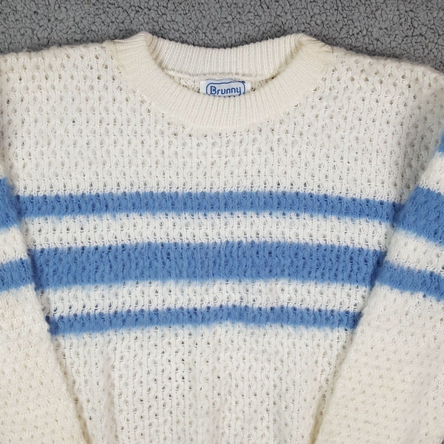 Vintage Vintage 80s Women's Small Blue Striped Knit Pullover Sweater Casual Fall Winter Brunny USA Size S / US 4 / IT 40 - 2 Thumbnail