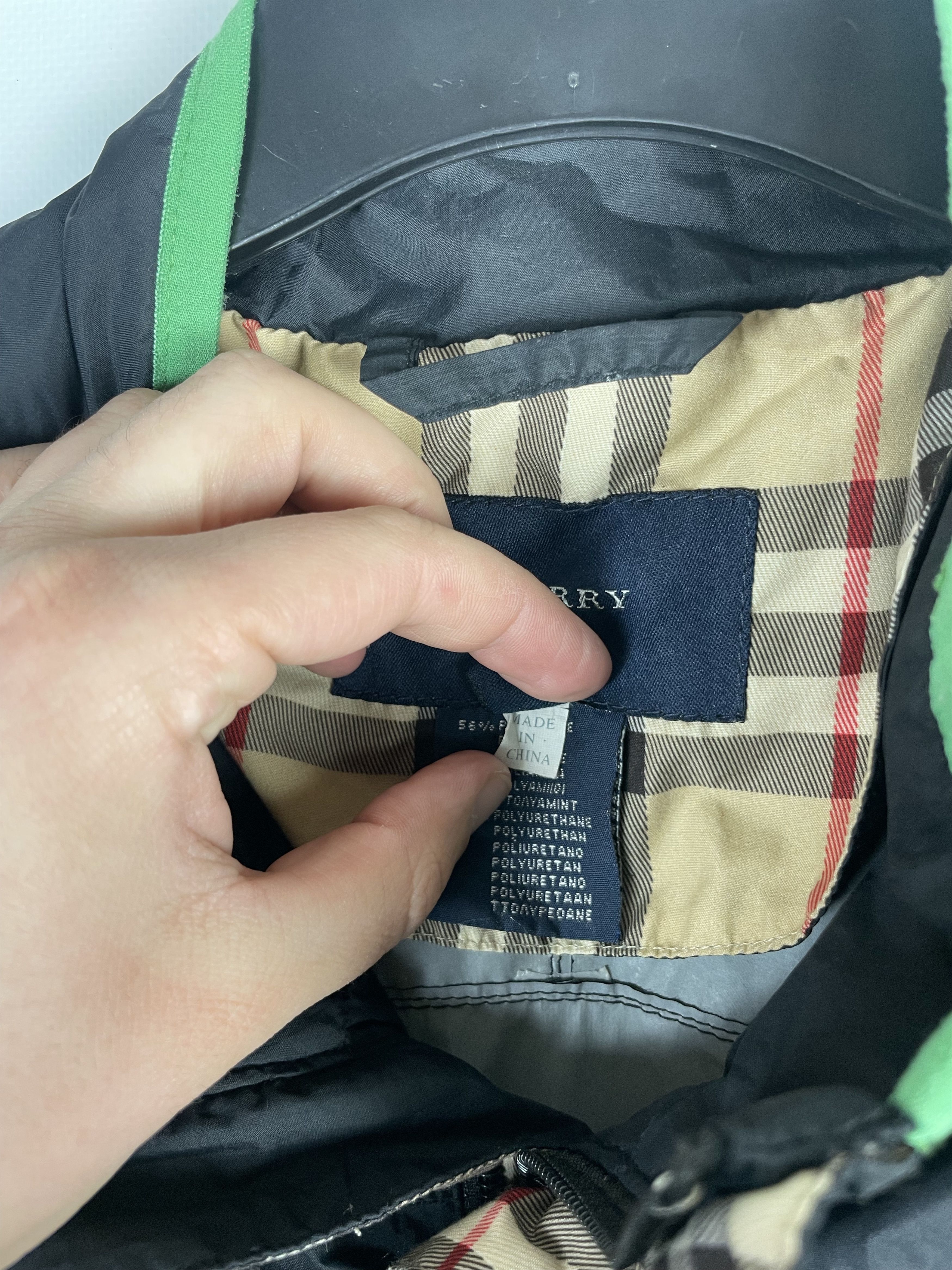 Burberry Vintage Burberry Golf Light Windbreaker Jacket Size US XL / EU 56 / 4 - 6 Thumbnail