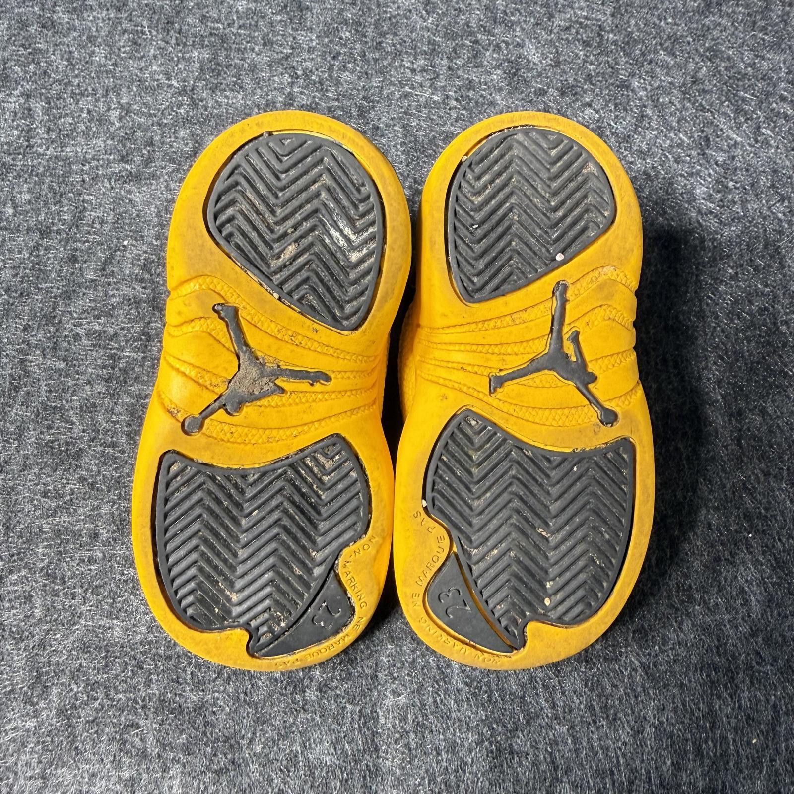 Jordan Brand Jordan 12 Shoes Kid's 6C University Gold 850000-070 Size US 7.5 / EU 40-41 - 6 Thumbnail