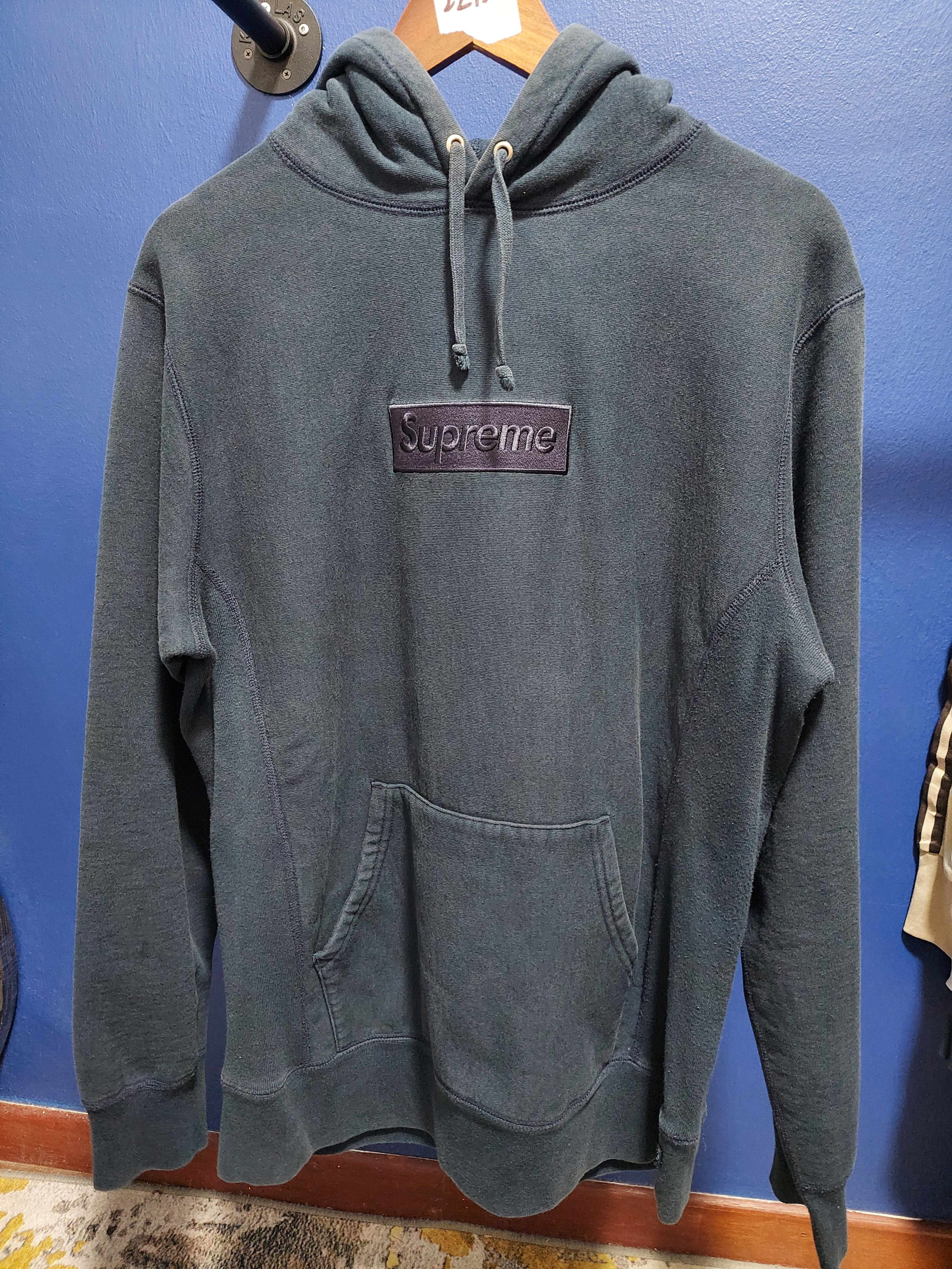 Supreme Supreme Tonal Box logo Size US L / EU 52-54 / 3 - 1 Thumbnail
