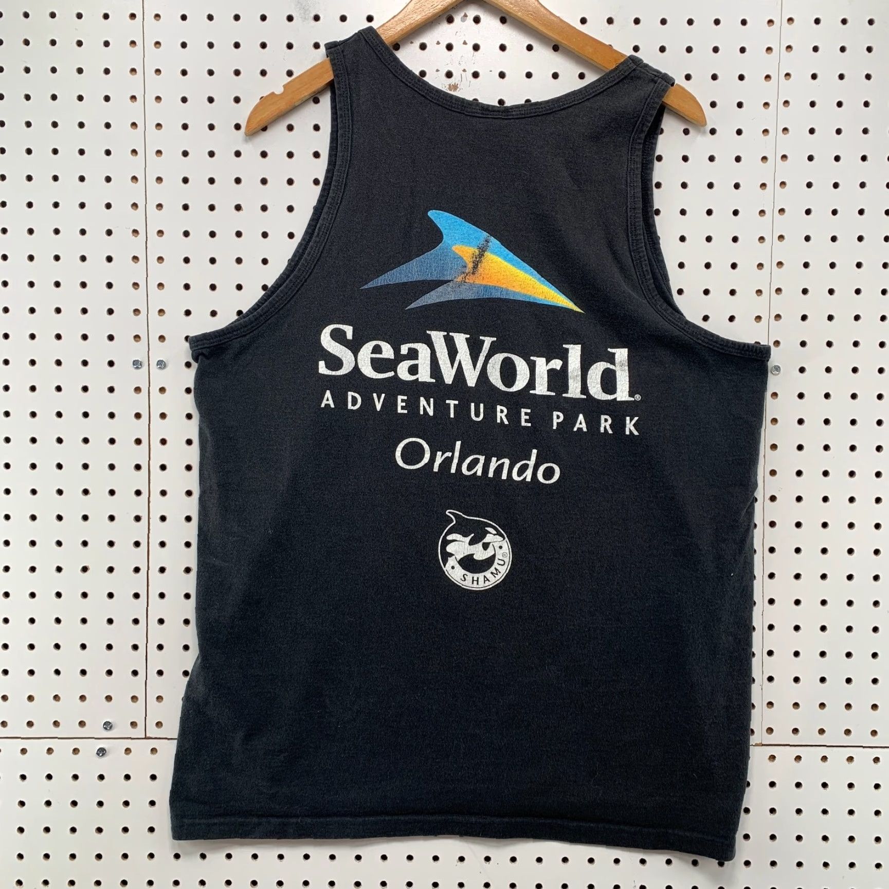 Anvil Vintage Anvil Sea World Tank Mens XL Black Sleeveless T-Shirt USA Size US XL / EU 56 / 4 - 2 Thumbnail