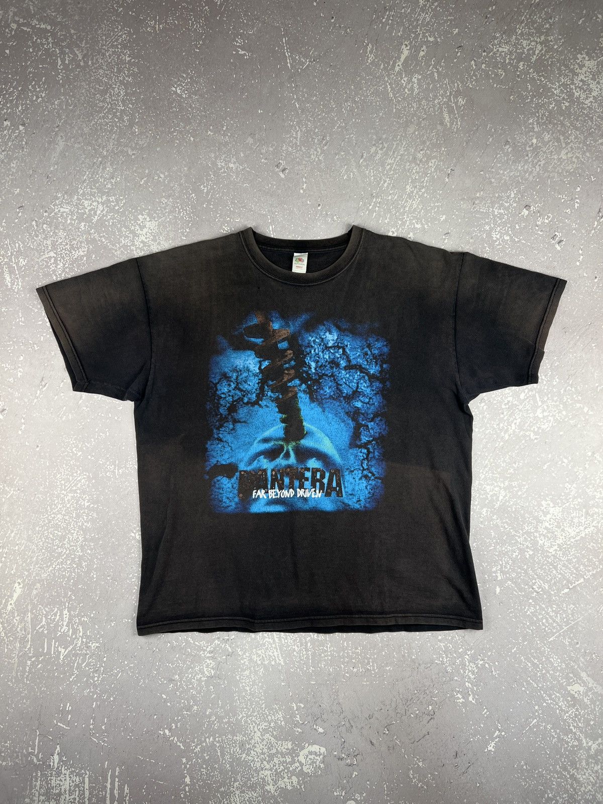 Band Tees 1994 Vintage Pantera Far Beyond Driven Sunfaded Band T Shirt Size US XL / EU 56 / 4 - 1 Thumbnail