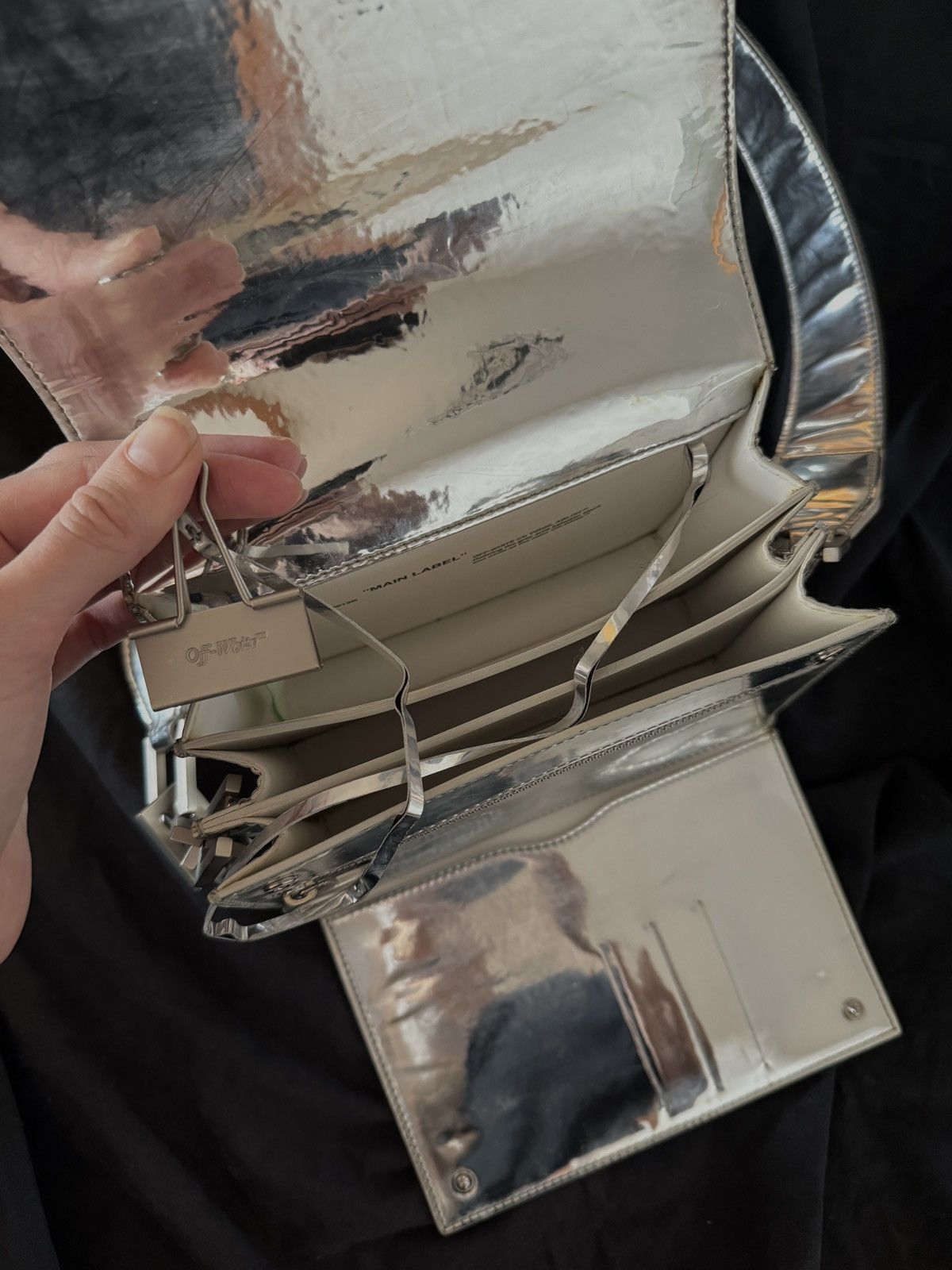 Off-White Off-White Silver Metallic Leather Bag c/o Virgil Abloh Size ONE SIZE - 4 Thumbnail