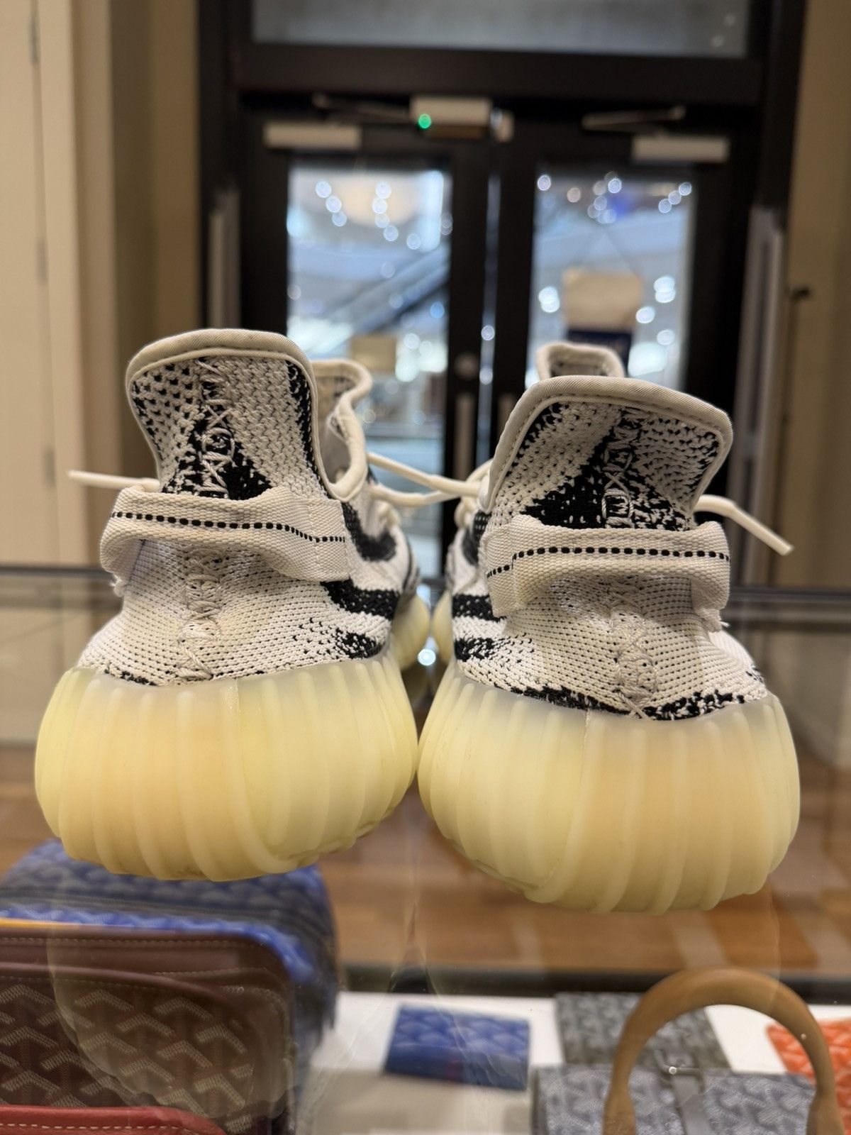 Adidas Adidas Yeezy Boost 350 V2 ‘Zebra’ Size US 14 / EU 47 - 5 Thumbnail