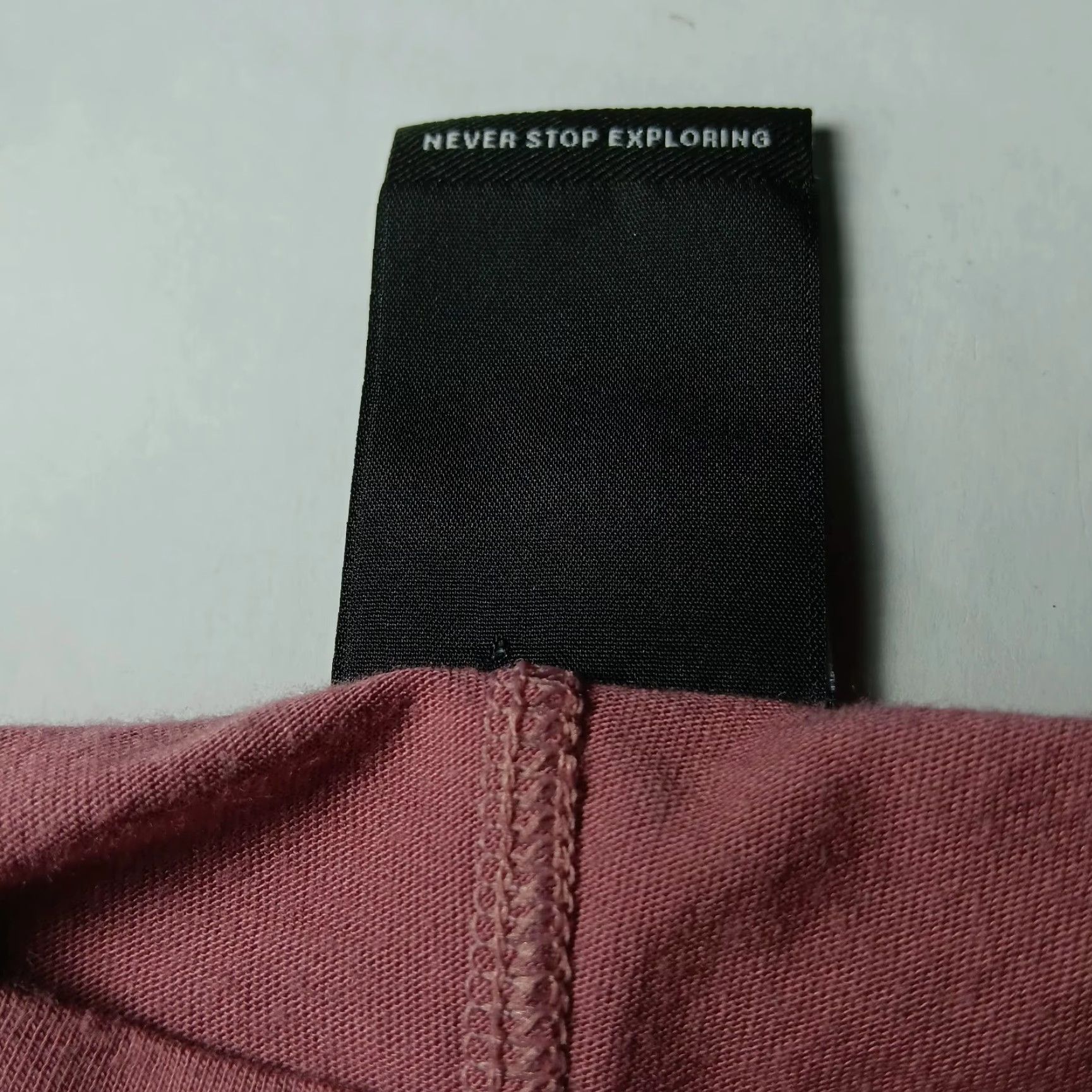The North Face The North Face Women's Long Sleeve Base Layer Shirt M Mauve Rose Pink Activewear Hiking Skiing Camping Size M / US 6-8 / IT 42-44 - 6 Thumbnail