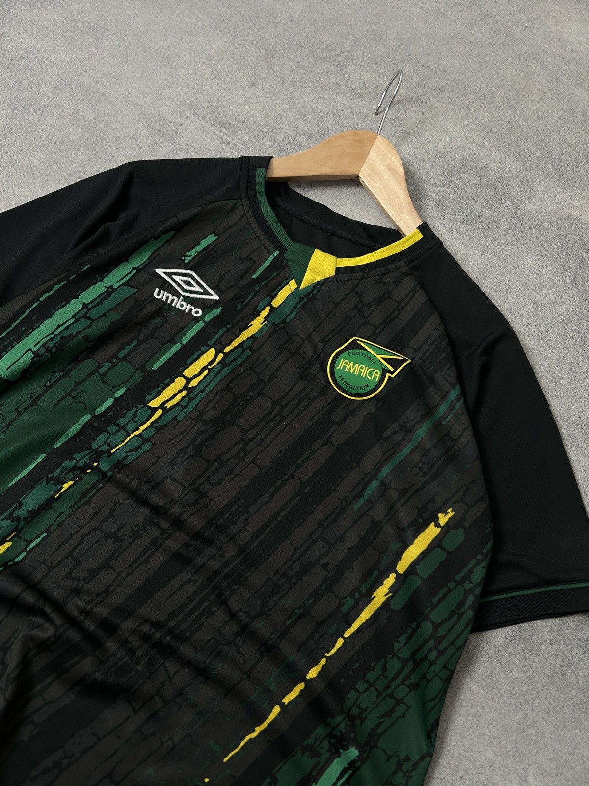 Umbro Umbro x Jamaica 🇯🇲 national team 2021/2022 jersey mens Size US M / EU 48-50 / 2 - 2 Thumbnail