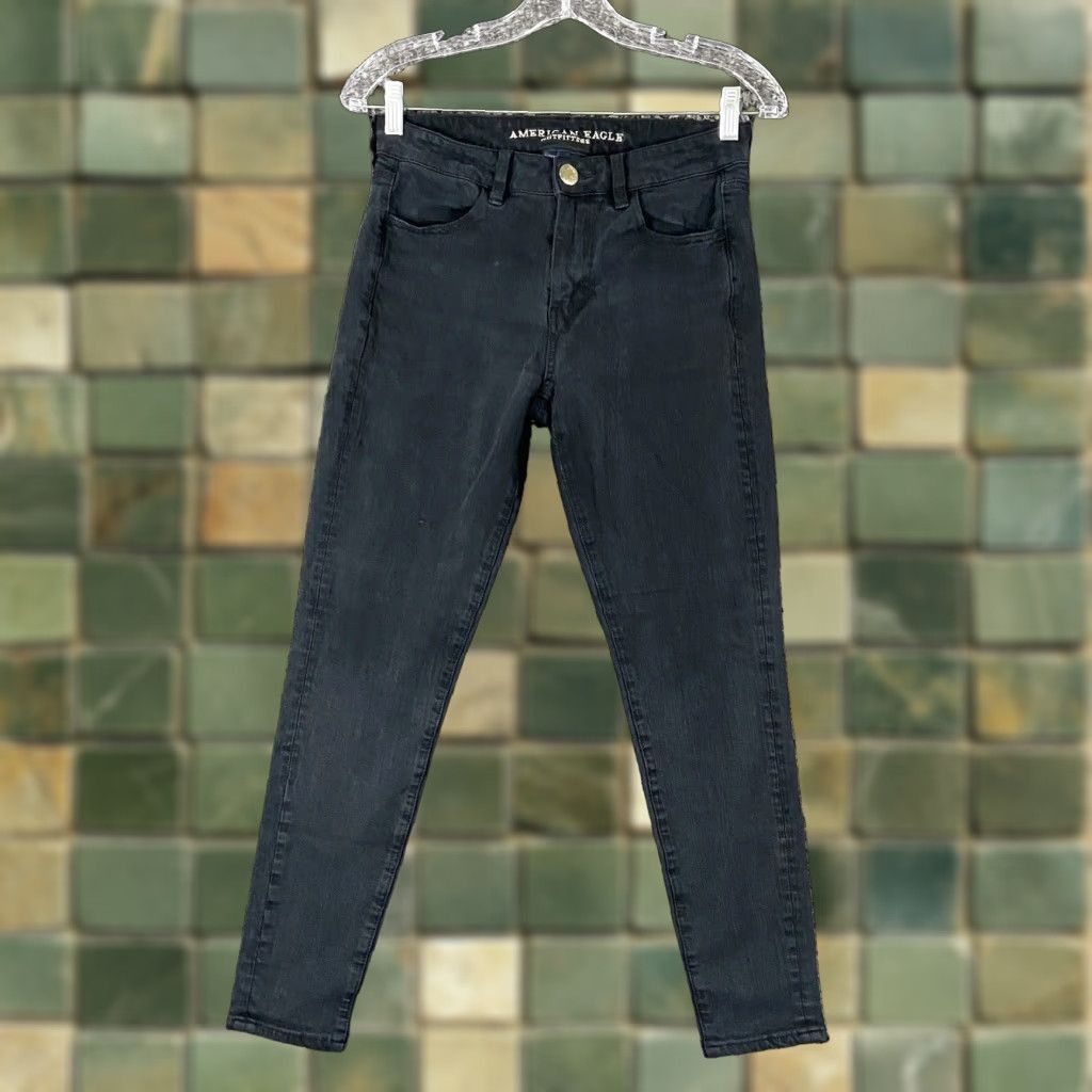 American Eagle Outfitters American Eagle Black Women's Short Super Stretch High-Rise Jegging Size 4 Size 27" / US 4 / IT 40 - 1 Thumbnail