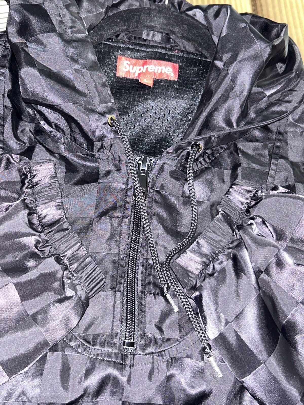 Supreme Supreme Checkerboard Nylon Hooded Pullover SS17 size Large Size US L / EU 52-54 / 3 - 10 Thumbnail