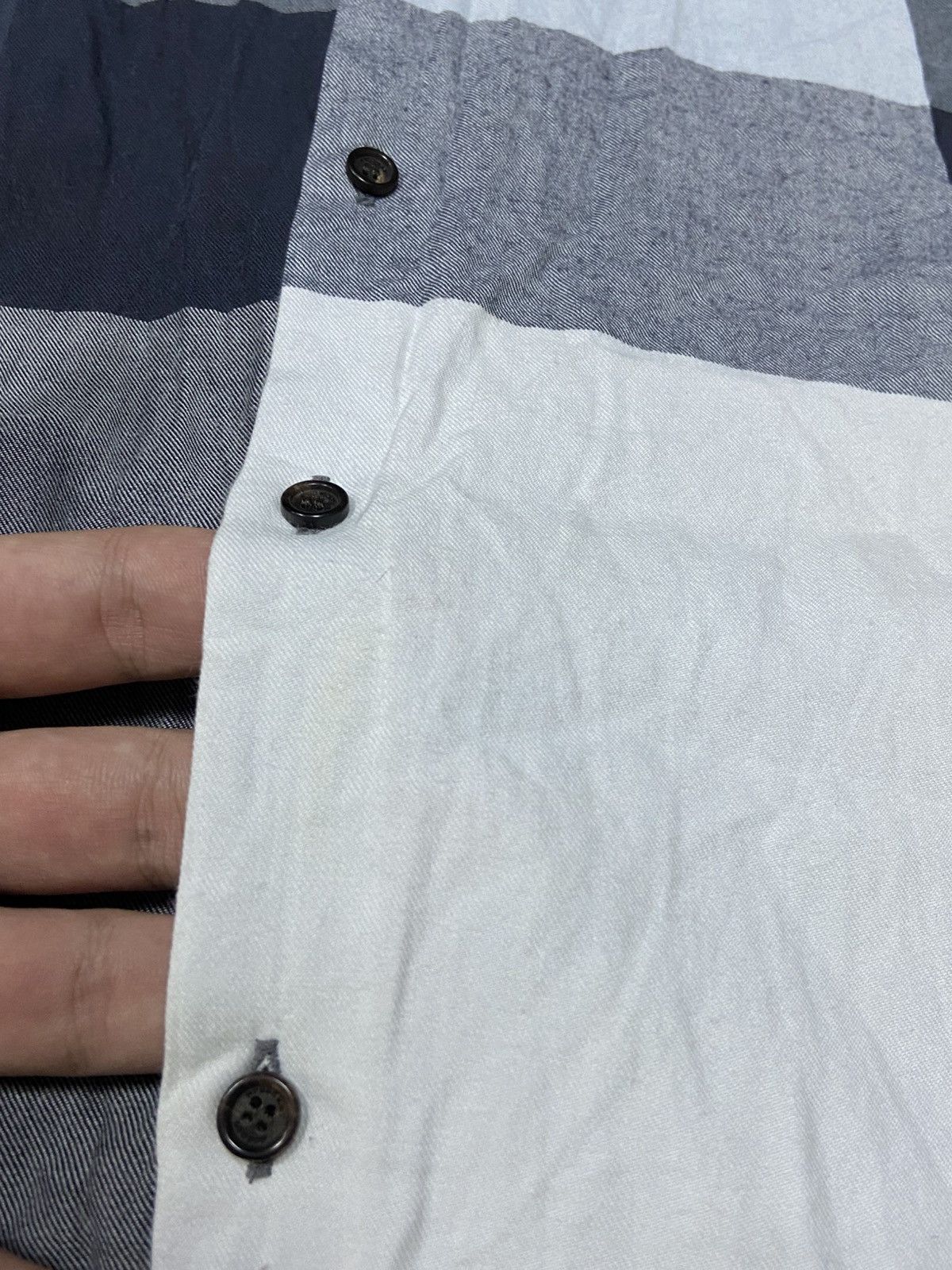 Burberry × Vintage Burberry Brit vintage shirt nova check buttons Size US XL / EU 56 / 4 - 5 Thumbnail