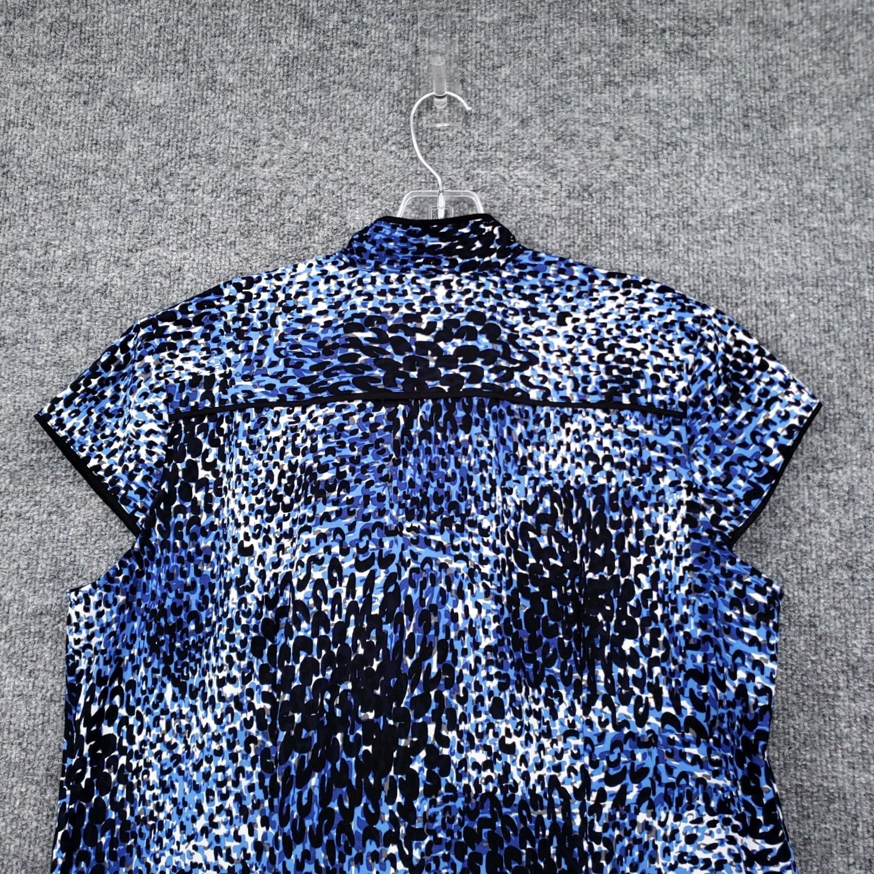 Vintage Nue Options Shirt Womens XL Blue Button Up Leopard Collared Sleeveless Polyester Size XL / US 12-14 / IT 48-50 - 6 Thumbnail