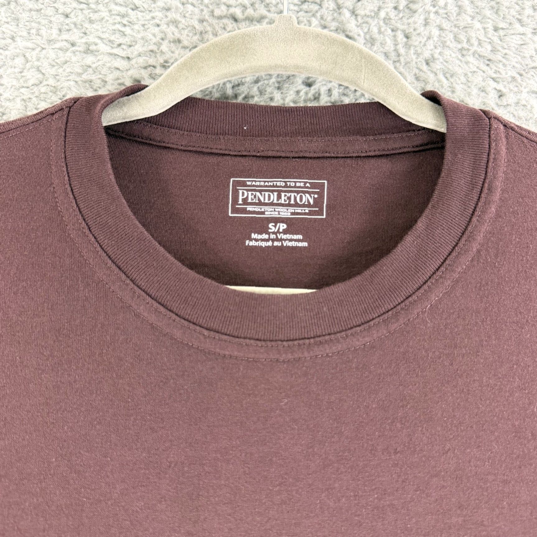 Pendleton Pendleton Deschutes T-Shirt Mens Small Maroon Long Sleeve Crew Neck Pocket Size US S / EU 44-46 / 1 - 7 Thumbnail