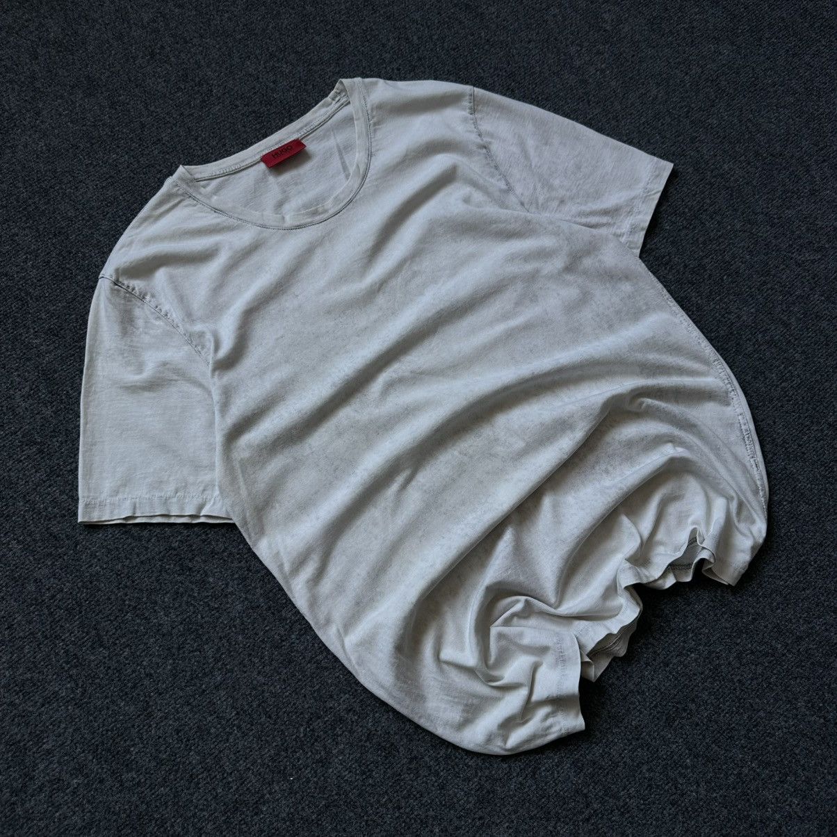 Hugo Boss Luxury Hugo Boss T-shirts Custom Hand Made Size XL Y2K 00s Size US XL / EU 56 / 4 - 2 Thumbnail