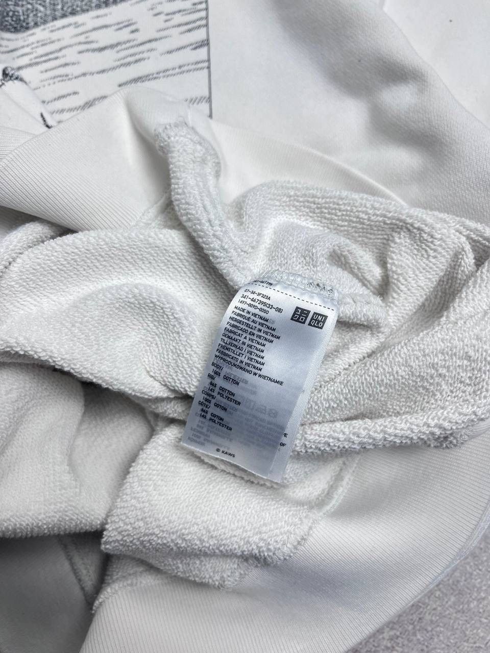 Kaws × Uniqlo Kaws x Uniqlo Boxy Sweatshirt XL Size US XL / EU 56 / 4 - 8 Thumbnail