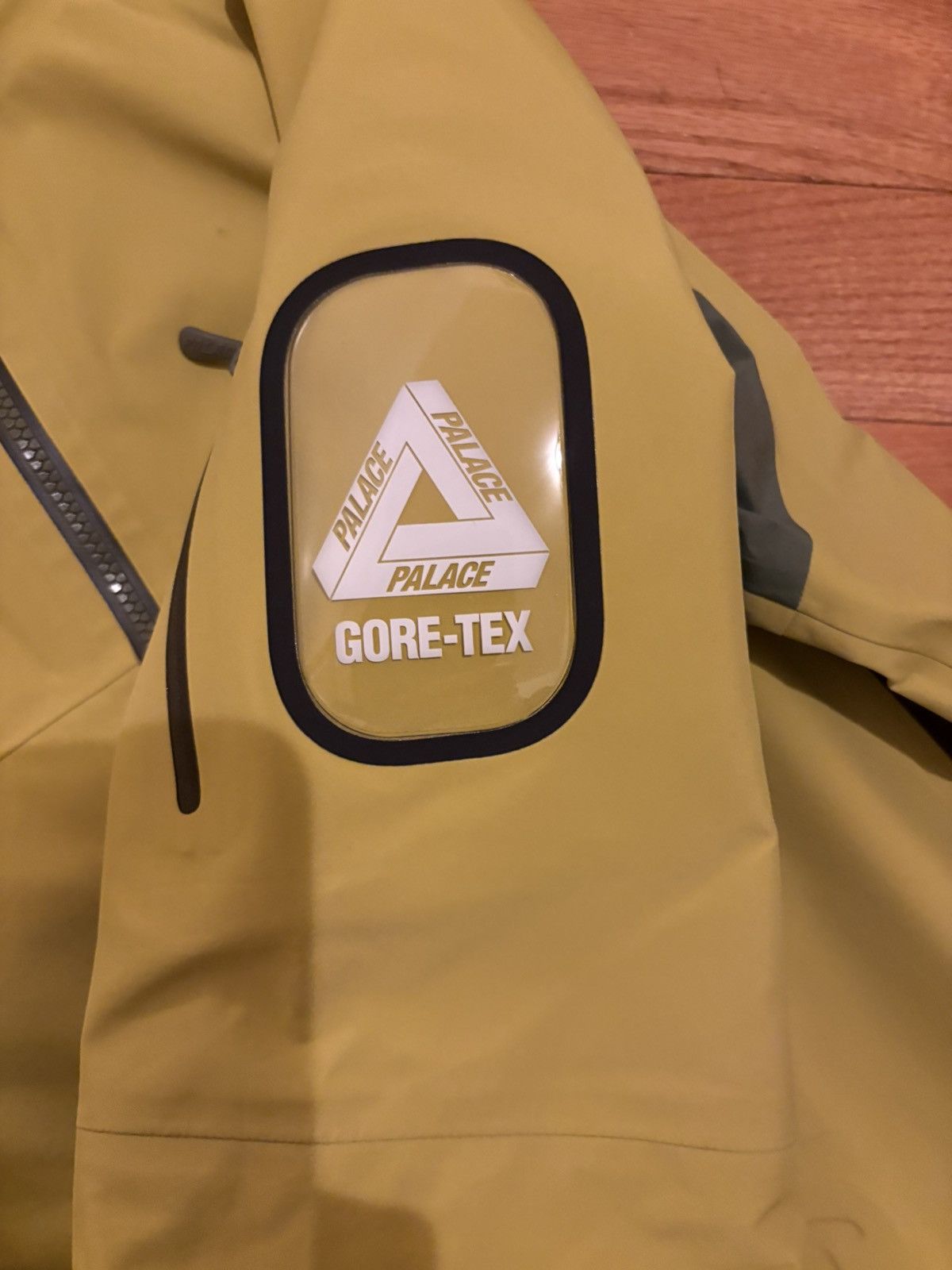 Palace Palace GORE-TEX 3L M-Tek Jacket Size US M / EU 48-50 / 2 - 11 Thumbnail