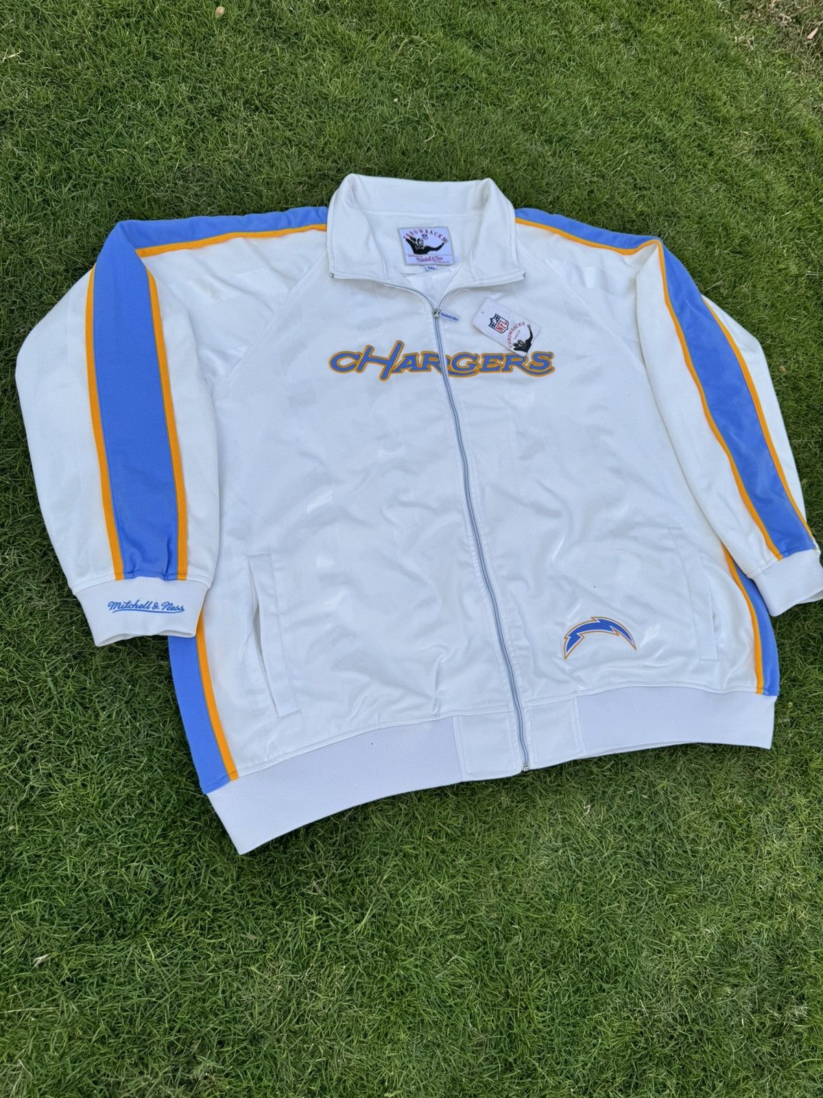 Mitchell & Ness Vintage Los Angeles Chargers Mitchell & Ness zip-up track Size US XXL / EU 58 / 5 - 2 Thumbnail