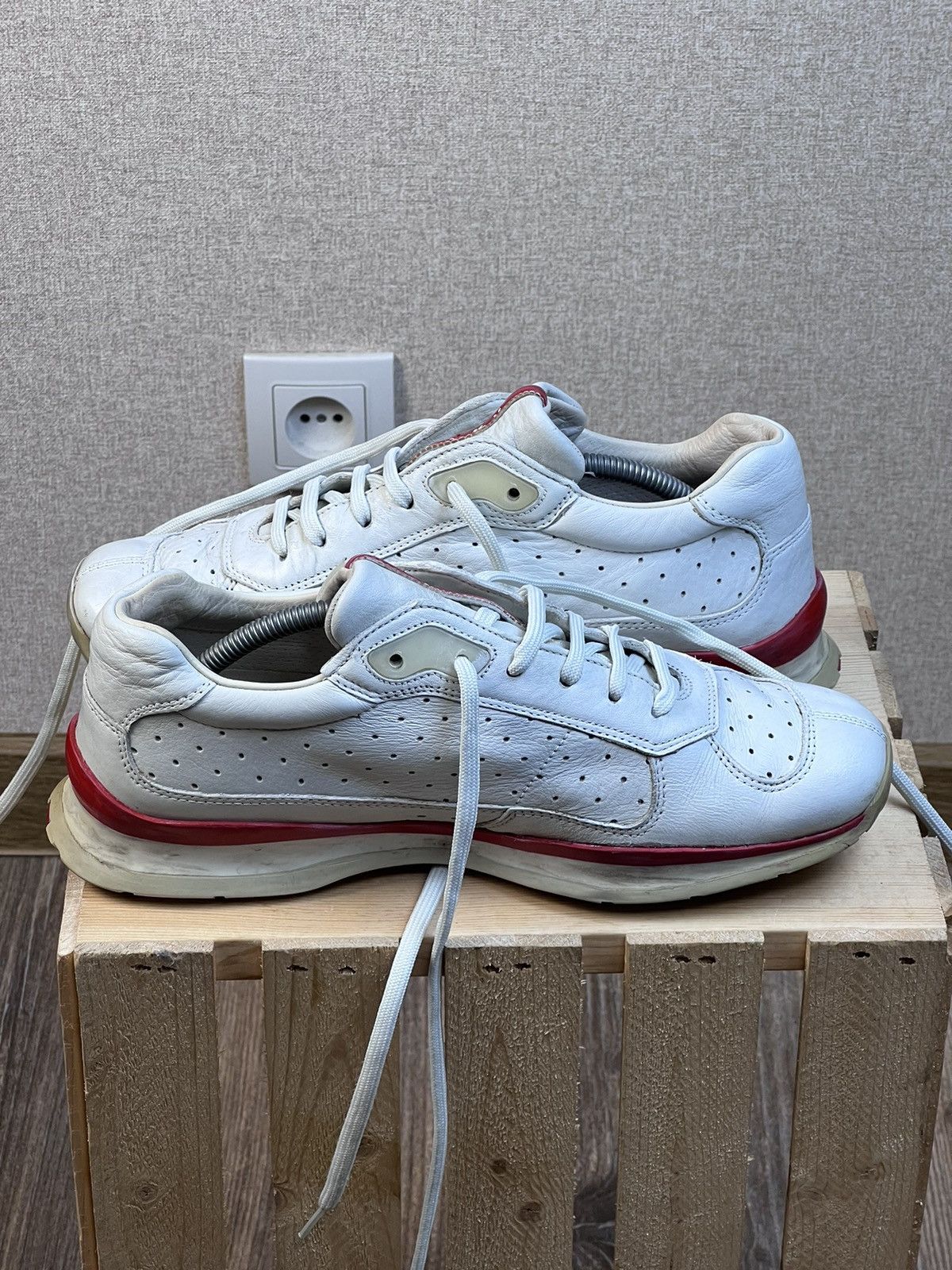 Prada Vintage Prada Red Tab Leather Sneakers Shoes White US: 6.5 Size US 6.5 / EU 39-40 - 5 Thumbnail