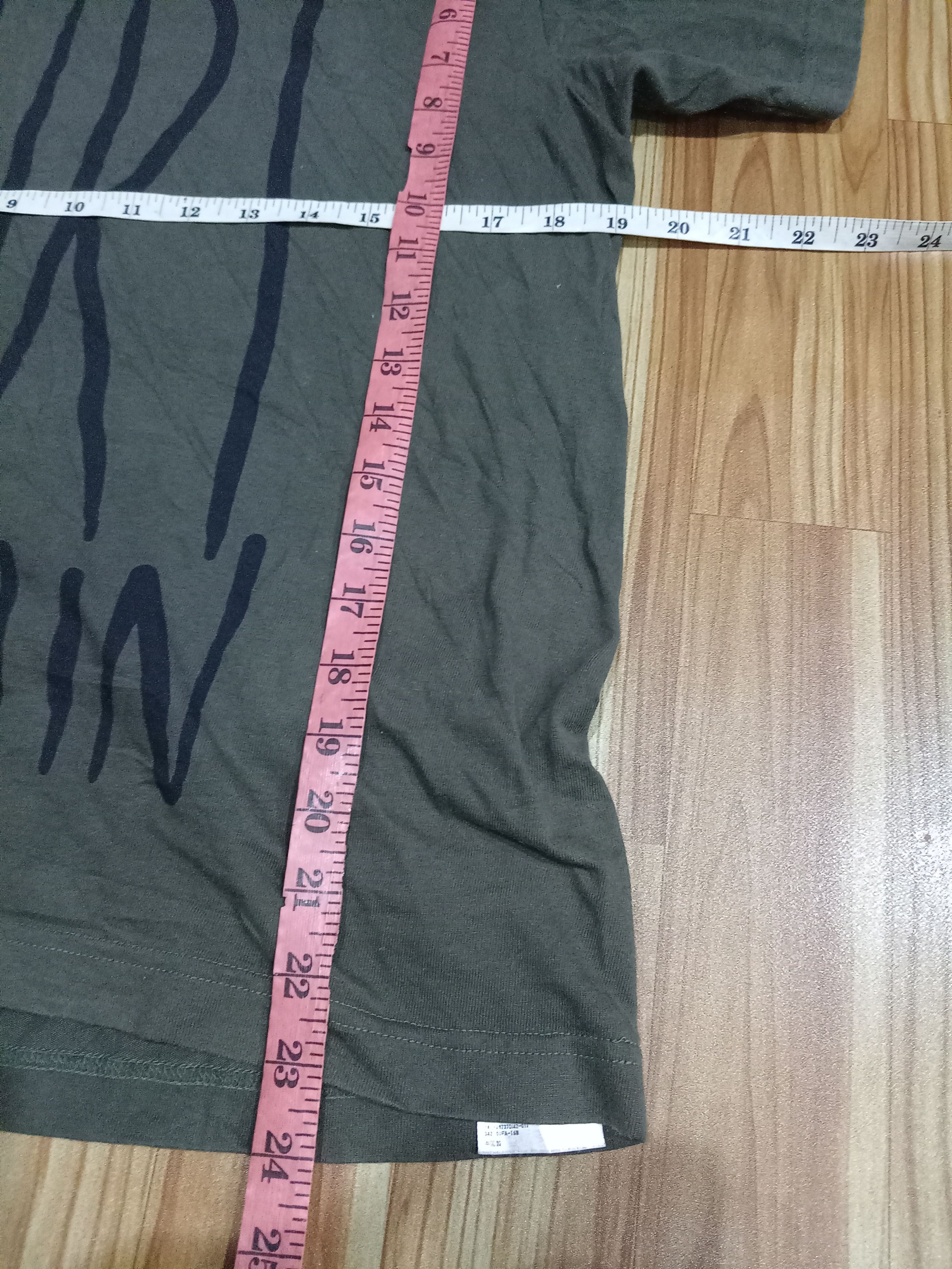 Uniqlo 🔥Uniqlo Kurt Cobain T Shirts Size US S / EU 44-46 / 1 - 5 Thumbnail