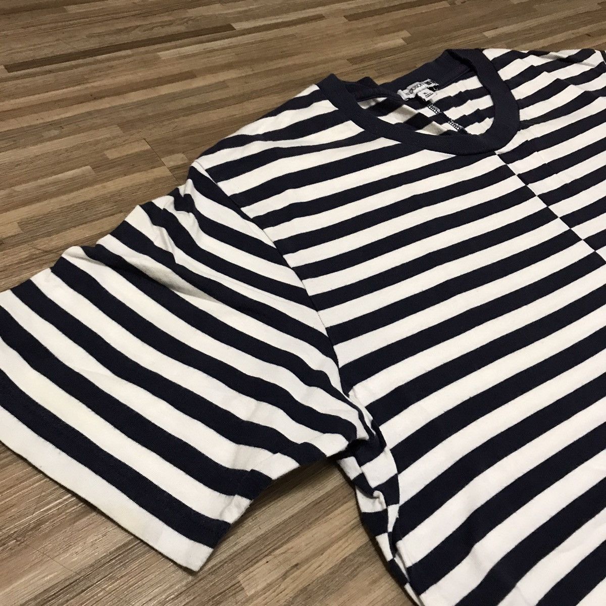 JW Anderson × Uniqlo UNIQLO X J.W.ANDERSON STRIPED FABRIC POCKET STYLE RARE TEE Size US XL / EU 56 / 4 - 3 Thumbnail
