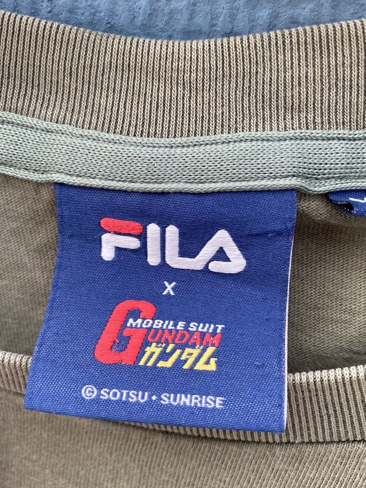 Fila Fila x gundam black tri stars dom tee Size US M / EU 48-50 / 2 - 7 Thumbnail