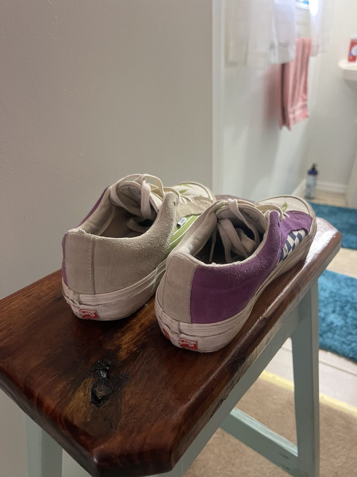 Vans Vans Vault purple and beige shoes with leaf design Size US 8.5 / EU 41-42 - 2 Thumbnail