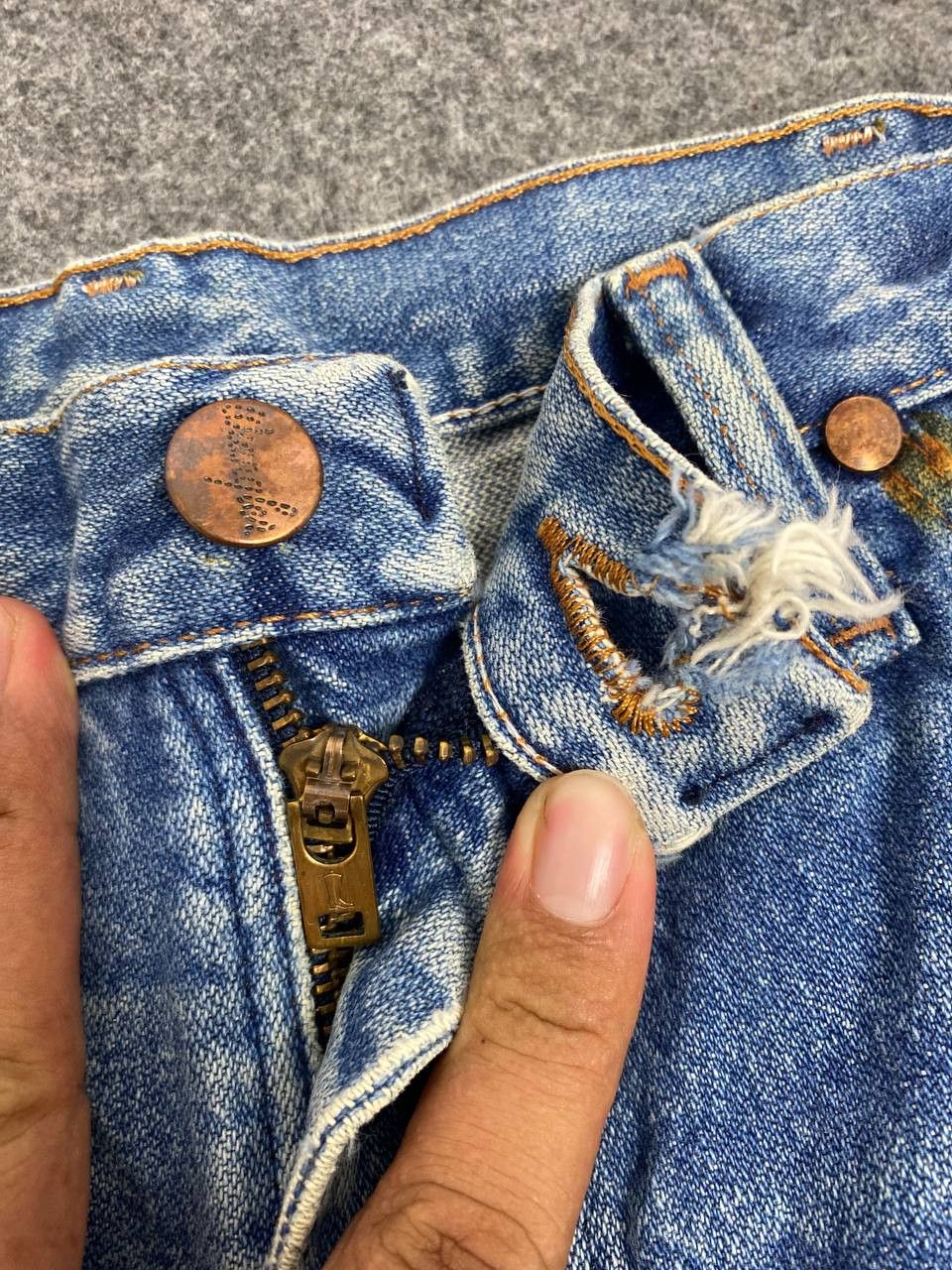 Wrangler vintage wrangler slightly distressed denim nice design Size US 34 / EU 50 - 13 Thumbnail