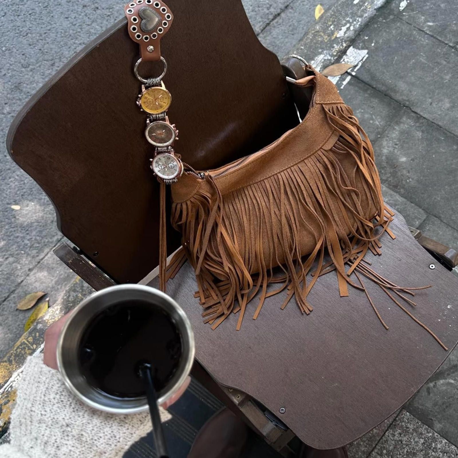 Vintage Vintage Watch Bag Chain Tassel Style Armpit Bag Size ONE SIZE - 1 Thumbnail