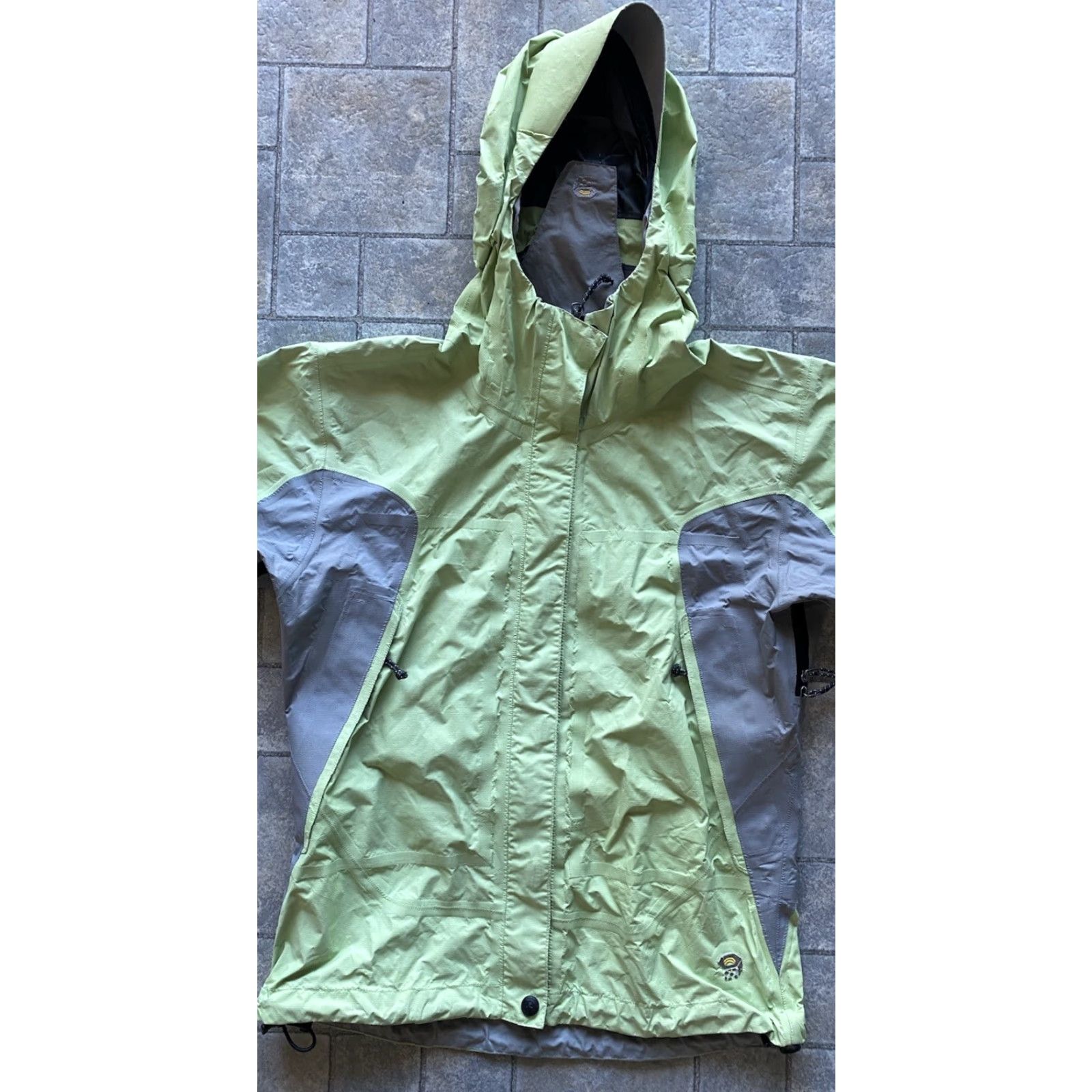 Mountain Hardwear VINTAGE Mountain Hardwear Goretex Paclite Shell Jacket Green Hooded Womens XS Flaws Wear Size XS / US 0-2 / IT 36-38 - 2 Thumbnail