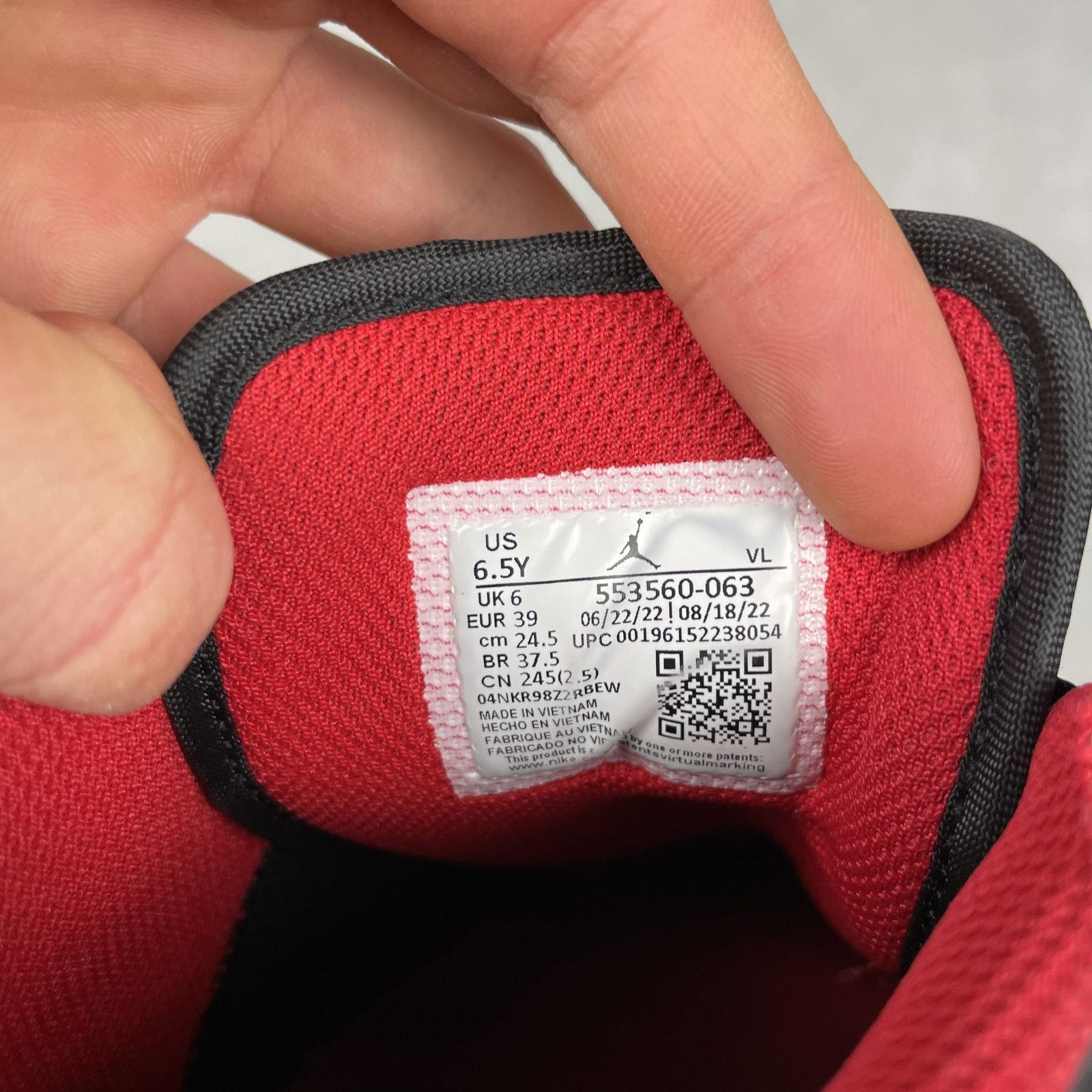 Jordan Brand × Nike Nike Air Jordan 1 Low GS 553560-063 Black Red Sneakers 6.5Y Size US 6.5 / EU 39-40 - 15 Thumbnail