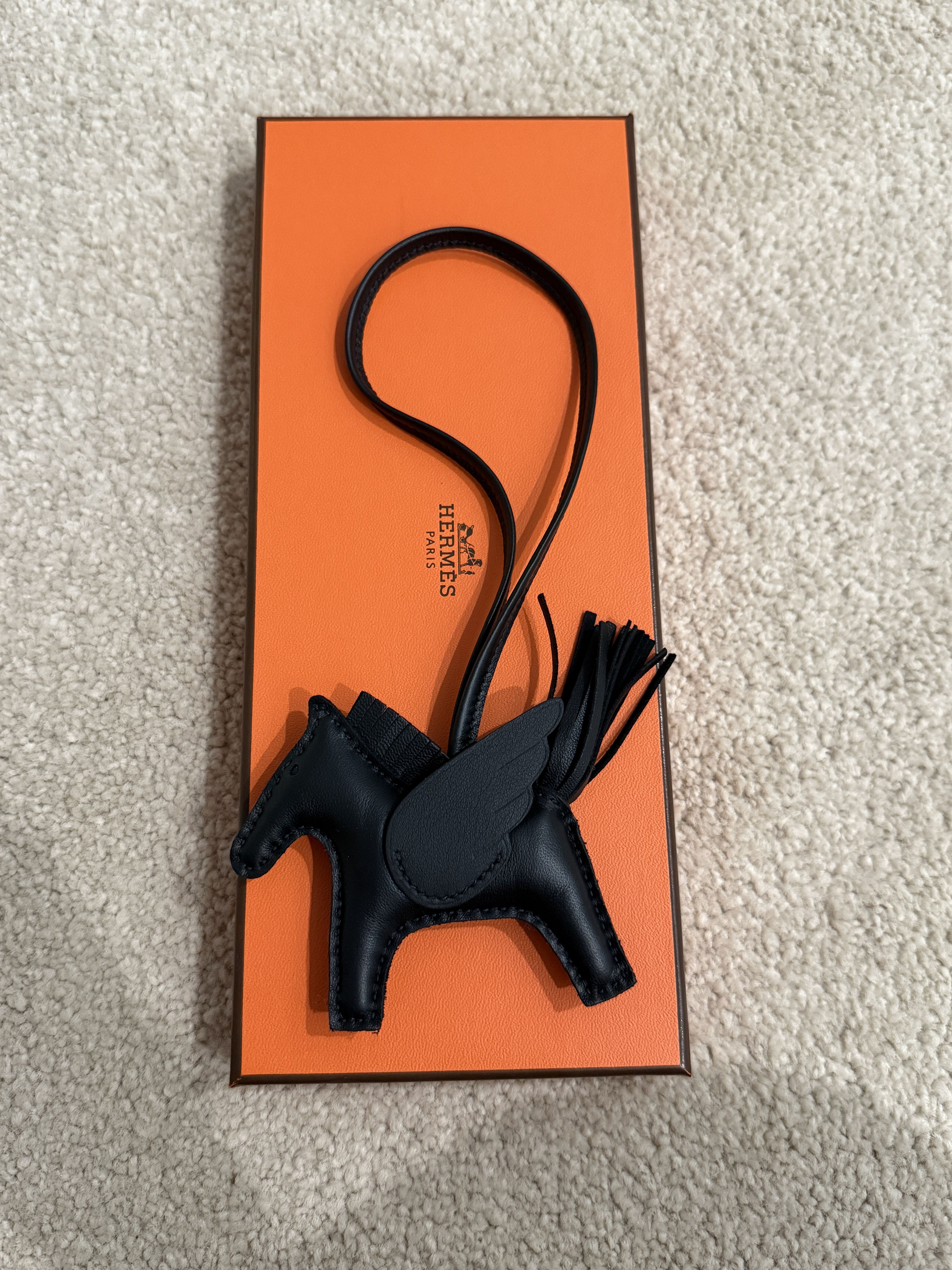 Hermes 2026 New Hermès So Black Pegase Rodeo Charm PM Size Size ONE SIZE - 4 Thumbnail