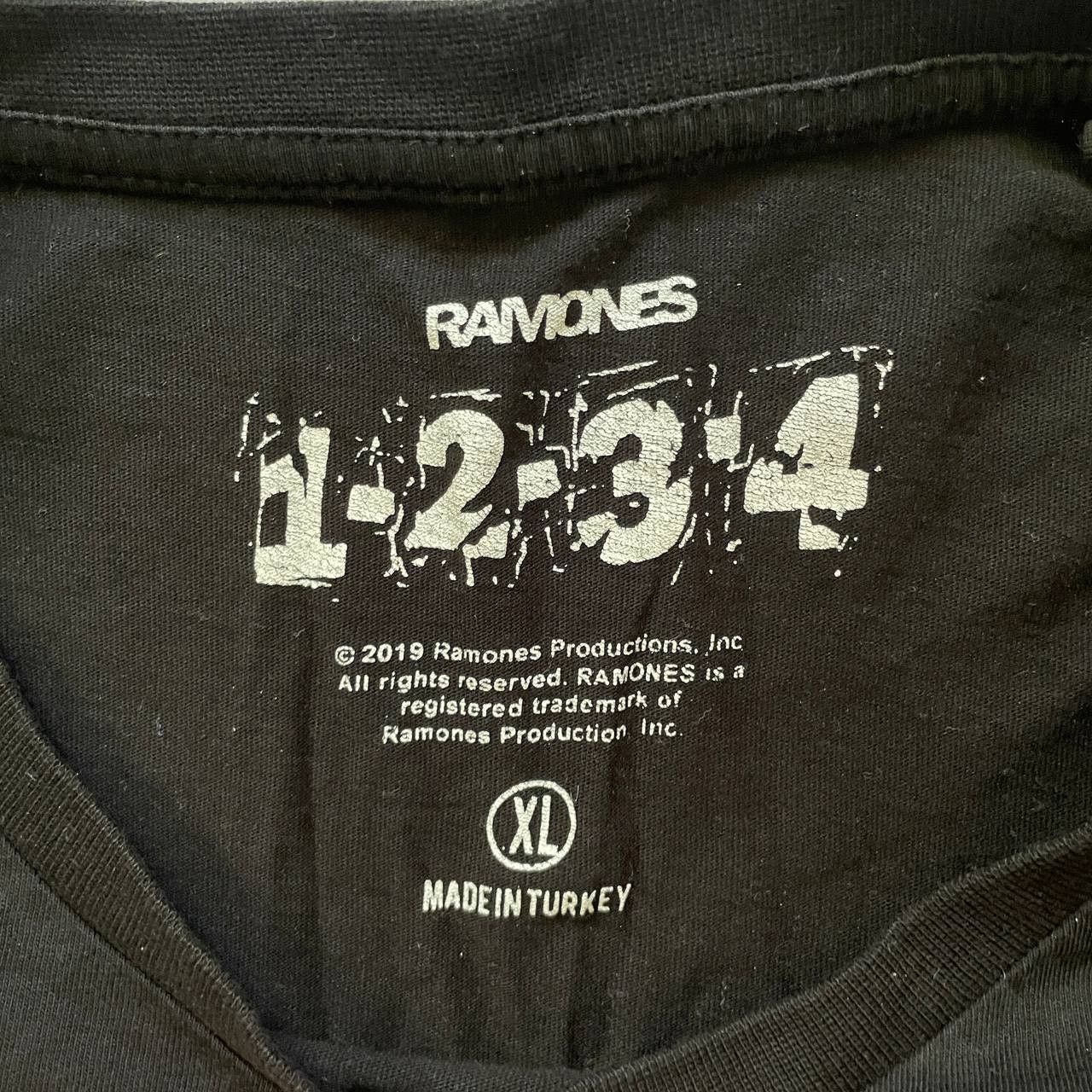 Band Tees × Vintage VINTAGE Y2K RAMONES OFFICIAL BAND TOUR TEE 175 Size US XL / EU 56 / 4 - 4 Thumbnail