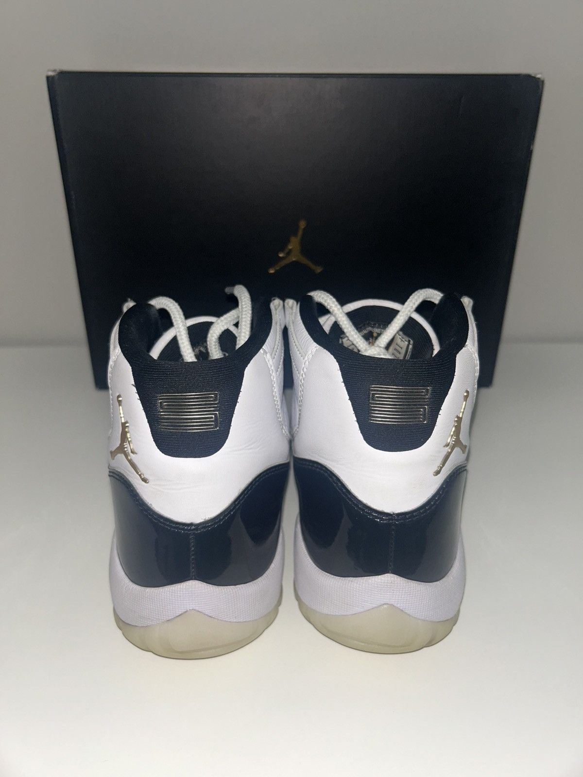 Jordan Brand Jordan 11 DMP Gratitude Size 9.5 Size US 9.5 / EU 42-43 - 5 Thumbnail