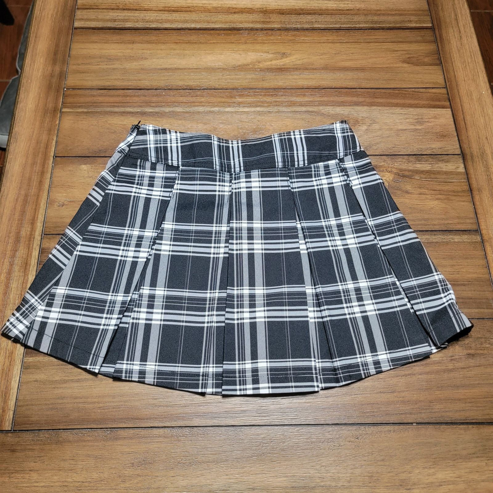 Other No Bo Junior Pleated Mini Skirt w/ Punk Patches - Med (7-9) Size 30" / US 8 / IT 44 - 3 Thumbnail