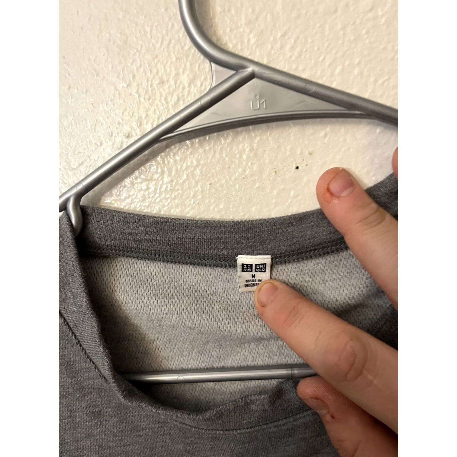 Uniqlo Uniqlo Men's Crew Neck Sweater Gray Size M Long Sleeve Sweatshirt Medium Size US M / EU 48-50 / 2 - 3 Thumbnail