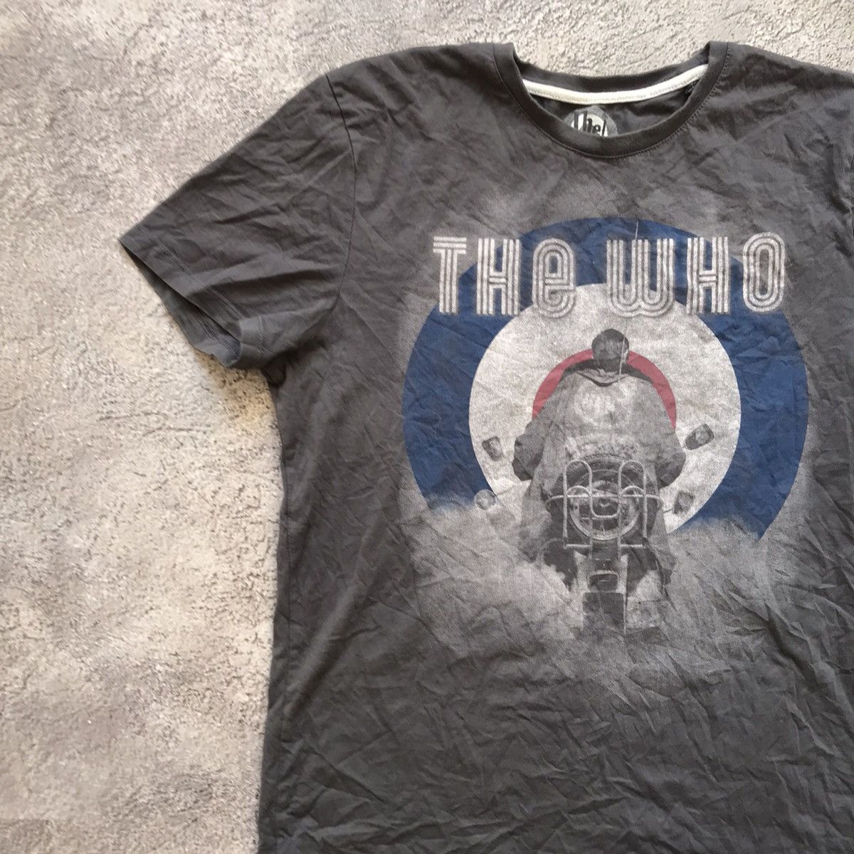 Vintage Vintage 90s WHO Band Tee Sun Faded Graphic Tee Grunge Slim M Size US M / EU 48-50 / 2 - 2 Thumbnail