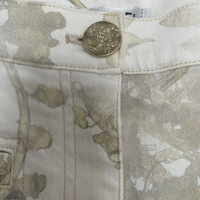 Chanel Chanel Casual Pants in Cream Floral Print . Size 25" / US 0 / IT 36 - 5 Thumbnail