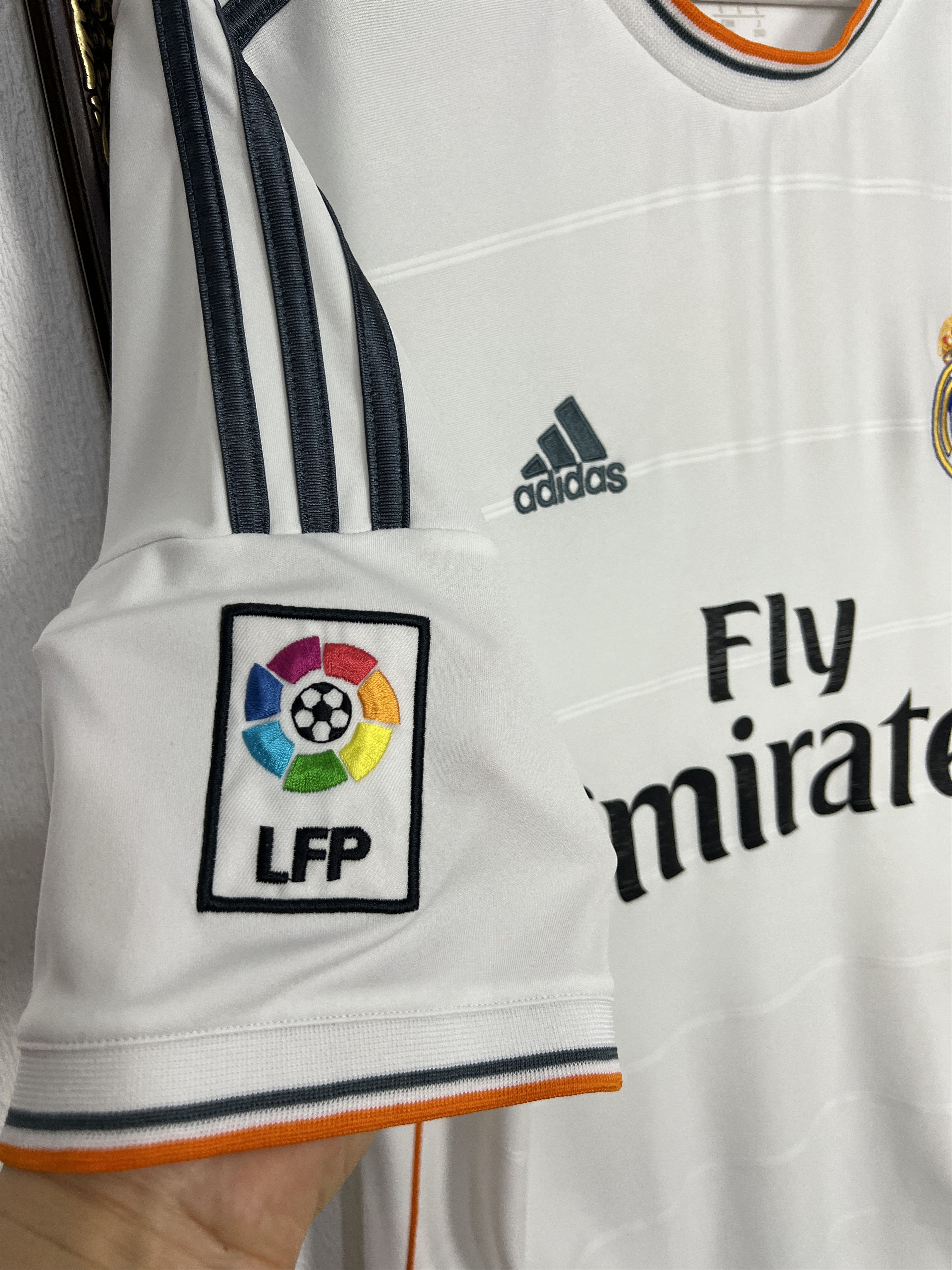 Adidas Real Madrid football shirt 2013 Soccer Adidas Jersey Trikot Size US L / EU 52-54 / 3 - 4 Thumbnail